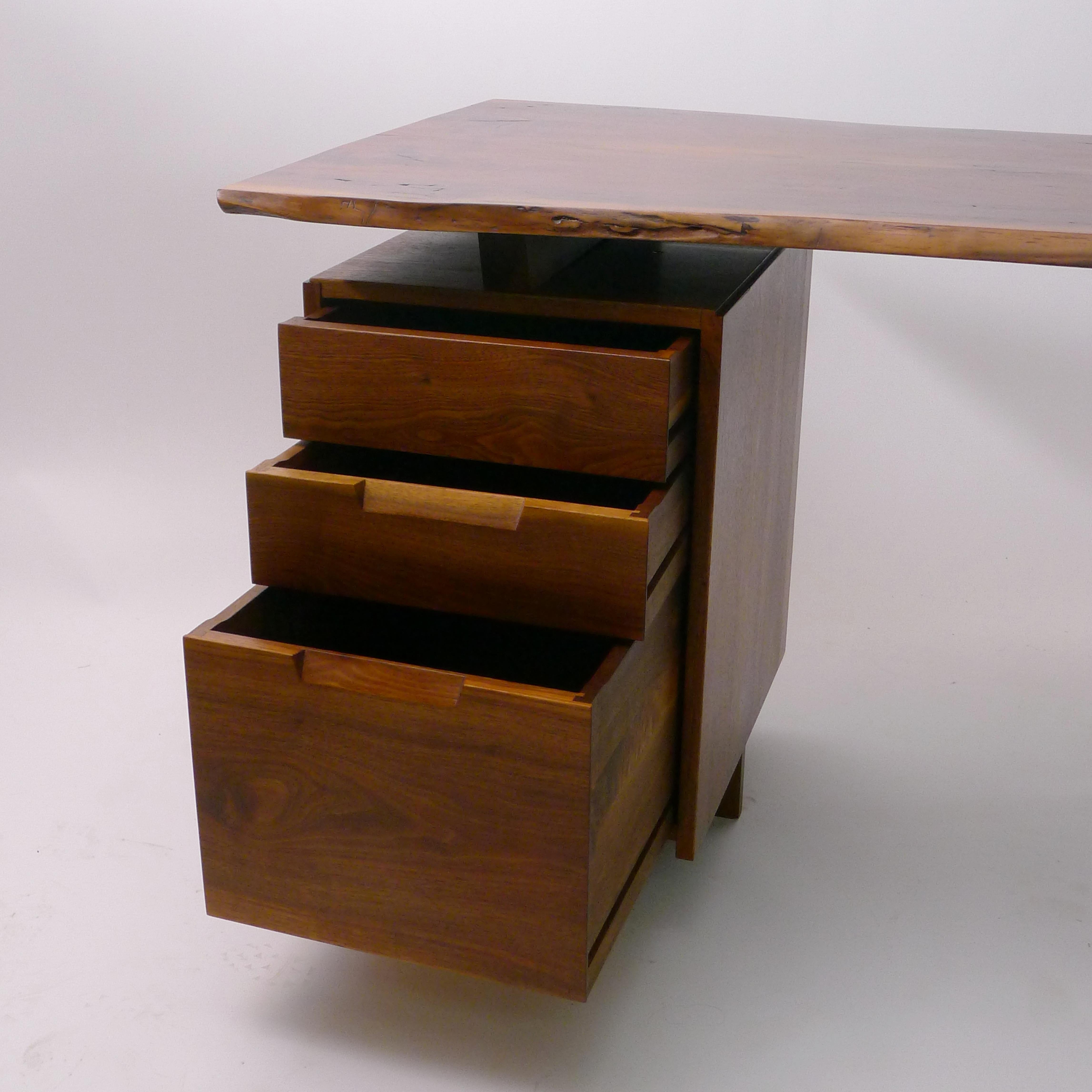 George Nakashima, Walnut Pedestal Desk with Turned Legs, 1972 For Sale 11