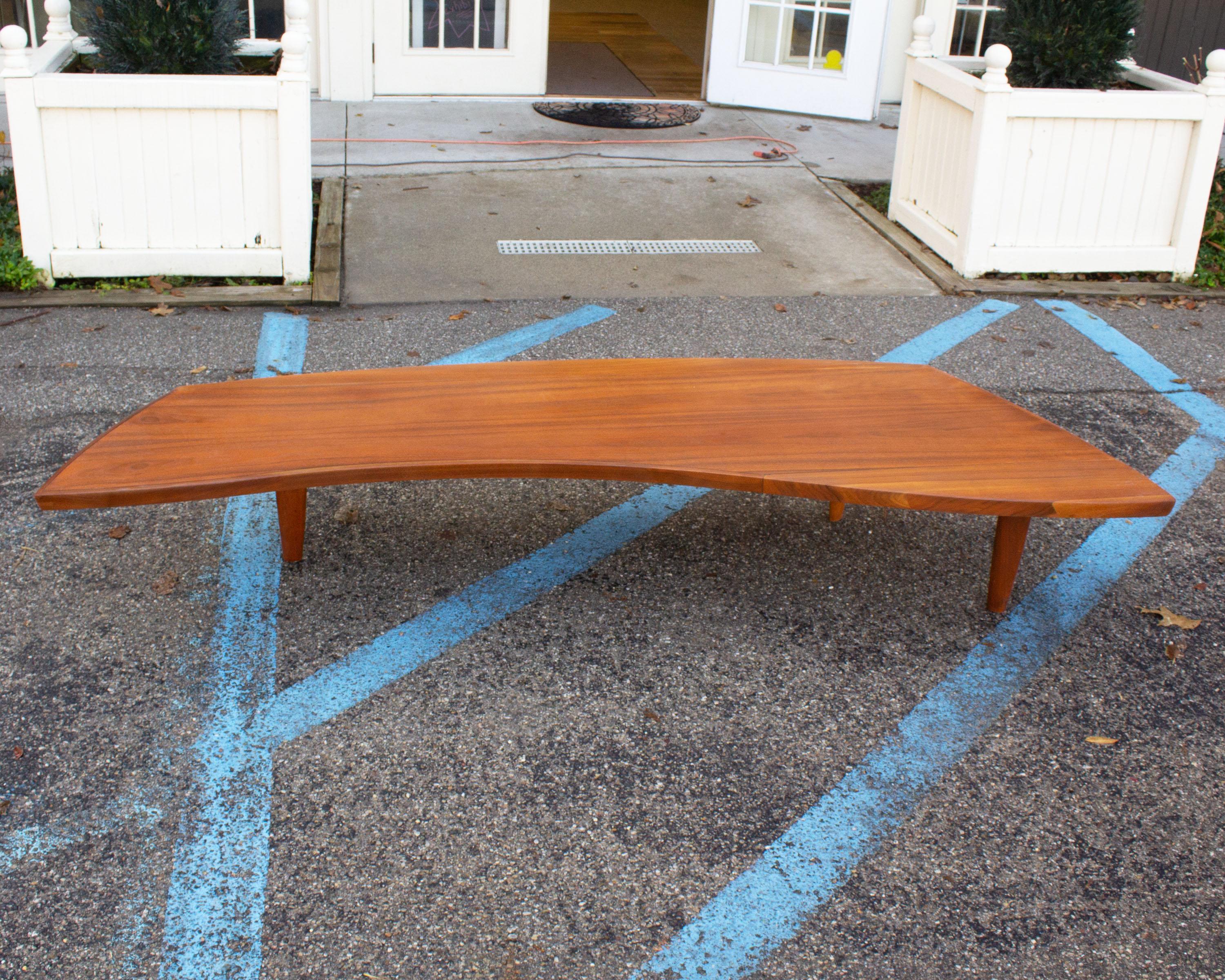 George Nakashima Widdicomb “Sundra” Walnut Coffee Table In Good Condition In Indianapolis, IN