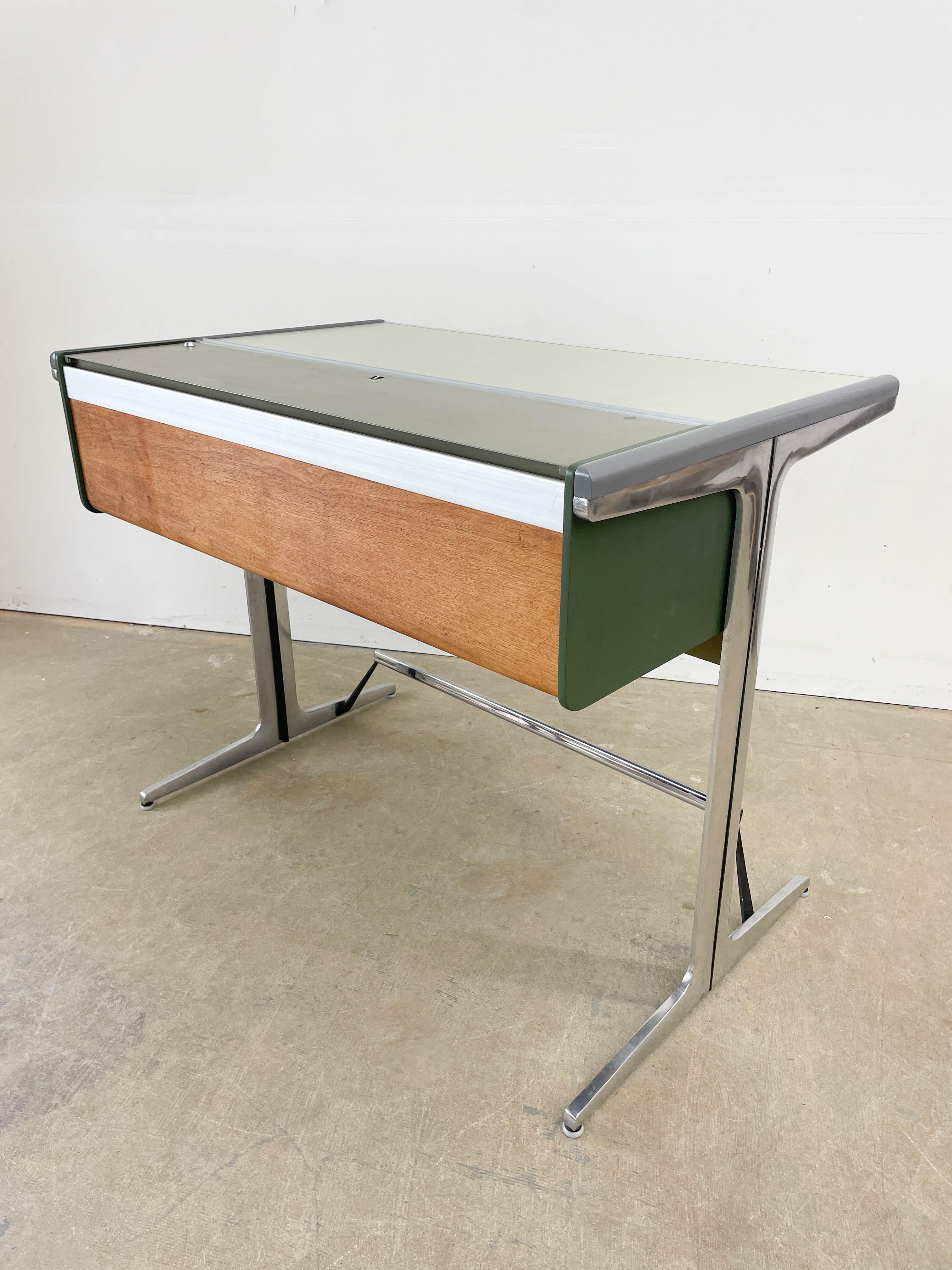 Mid-Century Modern George Nelson Action Office Drafting table for Herman Miller