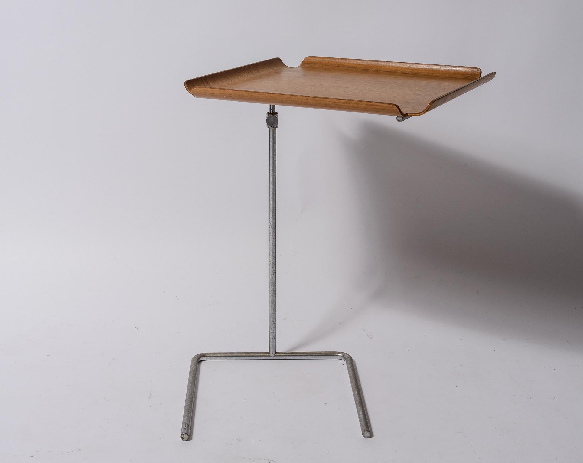 George Nelson Verstellbarer Tabletttisch (Nordamerikanisch) im Angebot