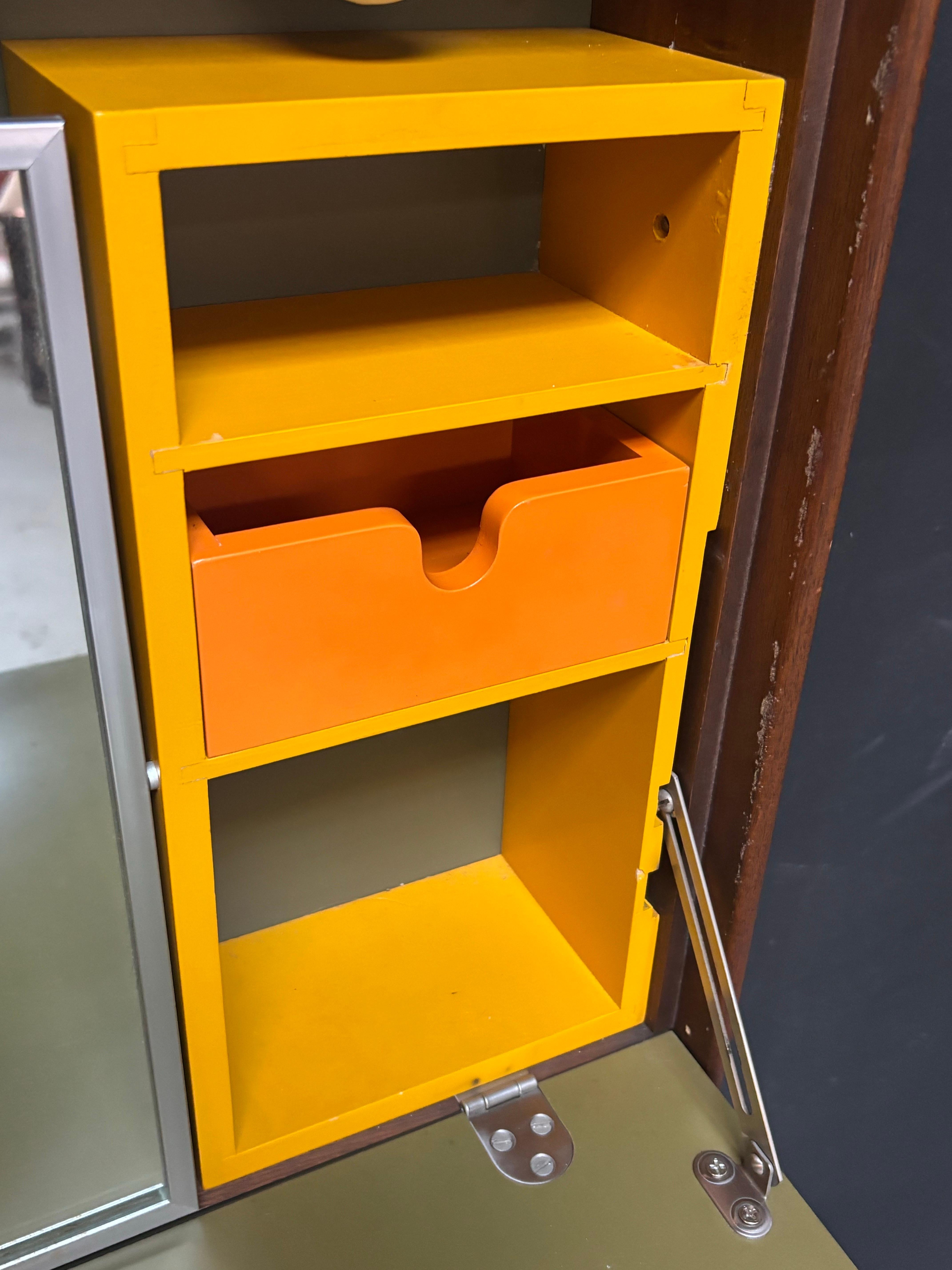 Américain Meuble-lavabo suspendu George Nelson/ Alexander Girard en vente