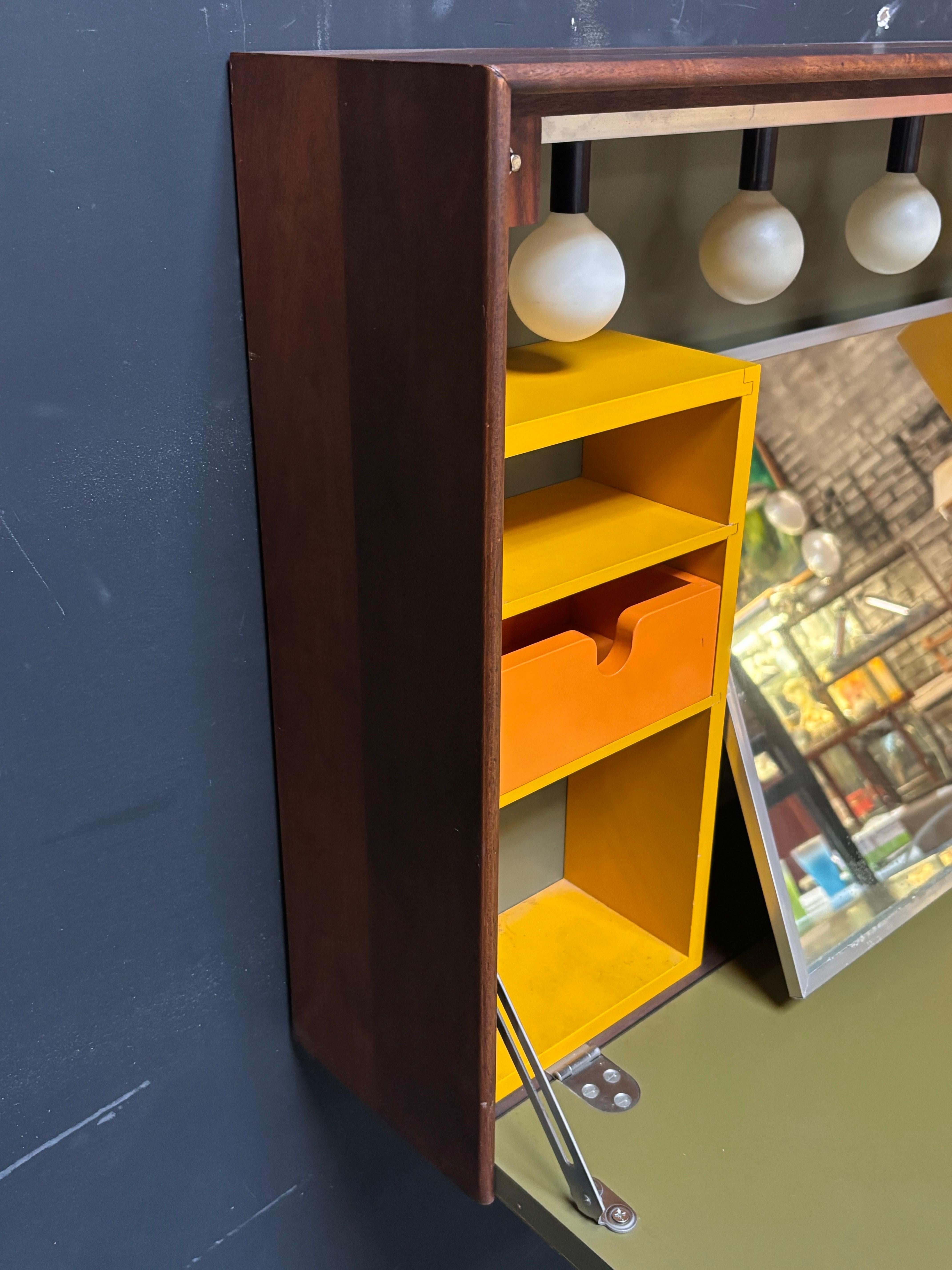 Meuble-lavabo suspendu George Nelson/ Alexander Girard Bon état - En vente à Philadelphia, PA