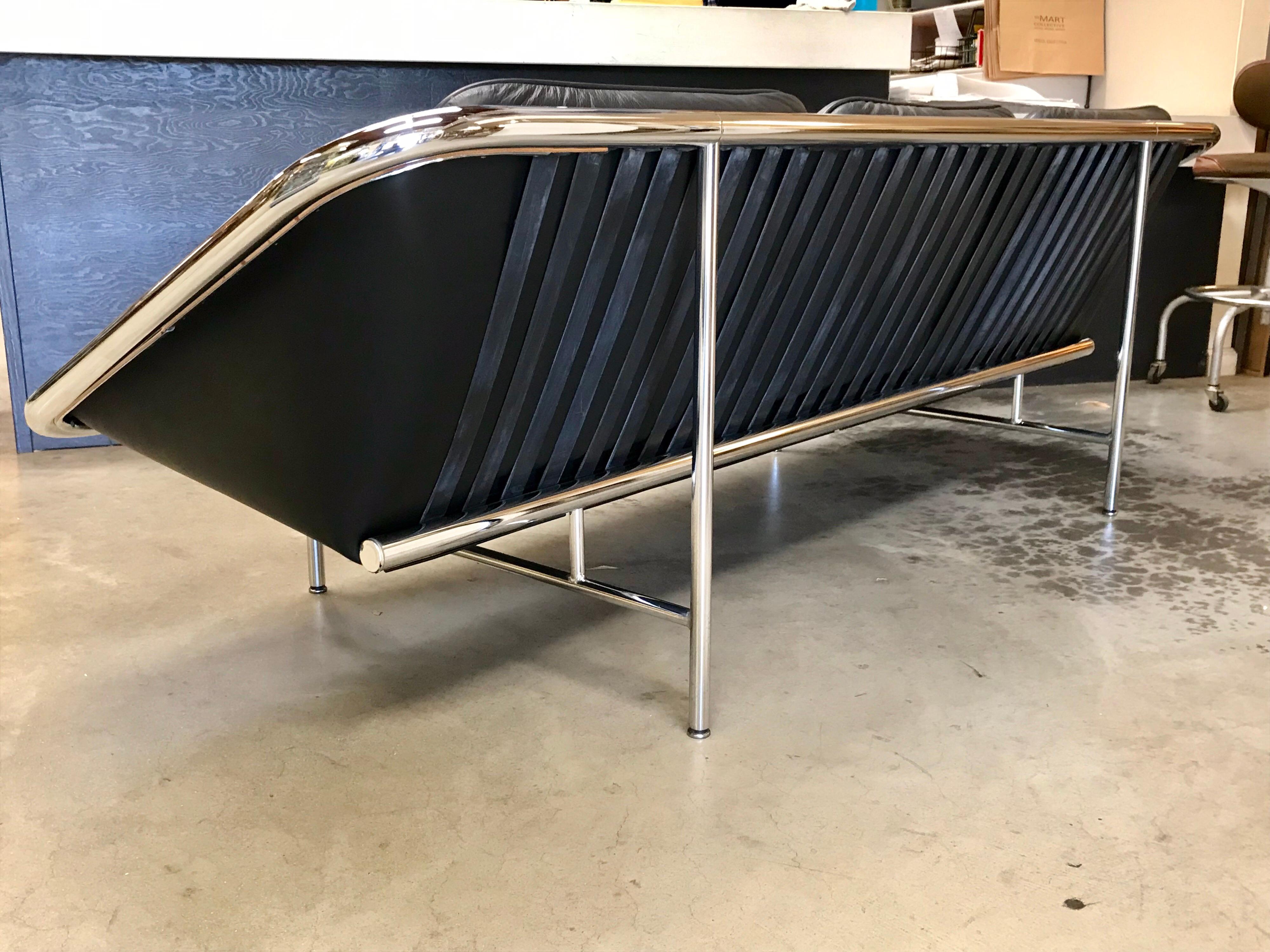 A great modernist / timeless design.
Made of chrome-plated tubular steel frame with rubber seat support and back straps with leather cushions.
It's in the original vintage condition. (One button is missing on the back of one cushion.) Other than