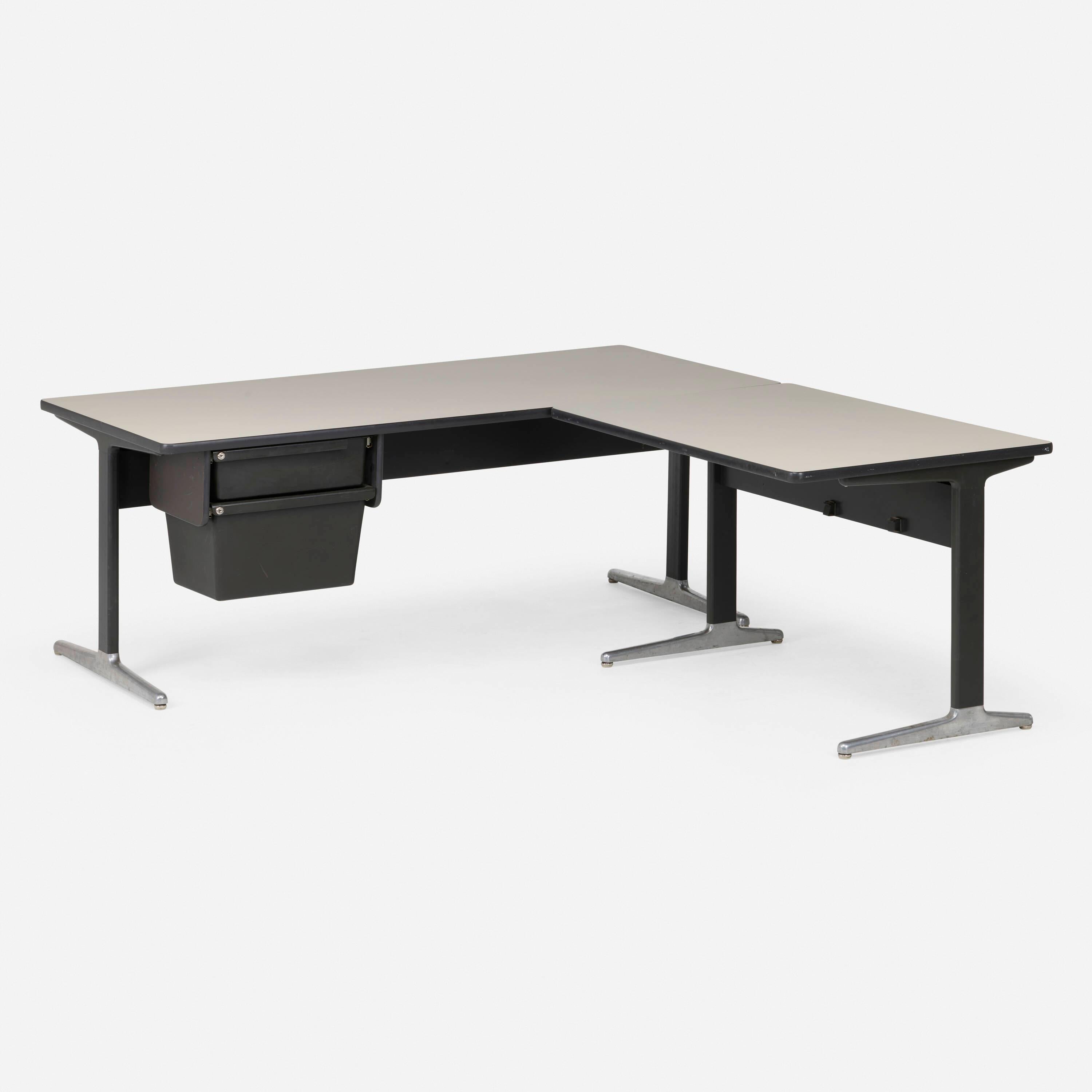 Late 20th Century George Nelson & Associates Action Office desks, set of two For Sale