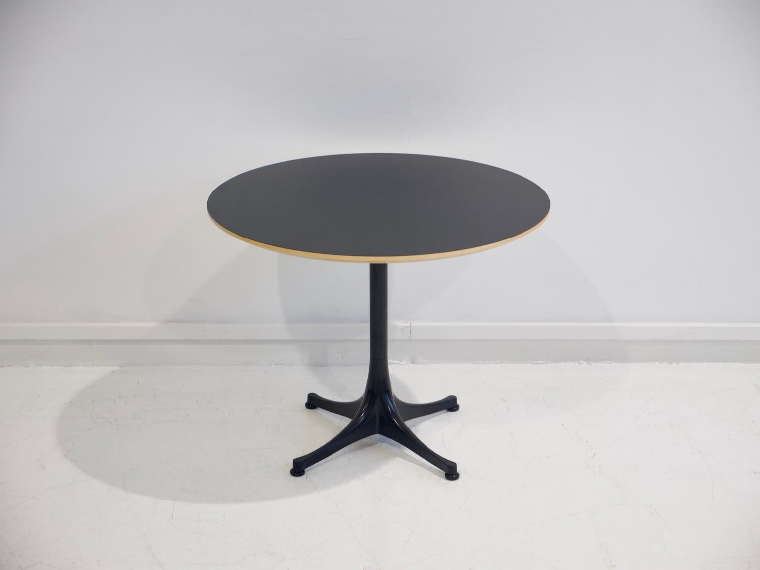 Moderne George Nelson Black Pedestal Table by Vitra en vente