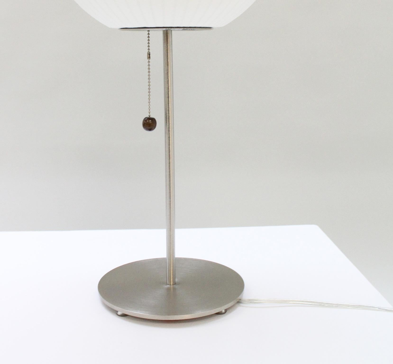 Mid-Century Modern George Nelson Bubble Table Lamp For Sale