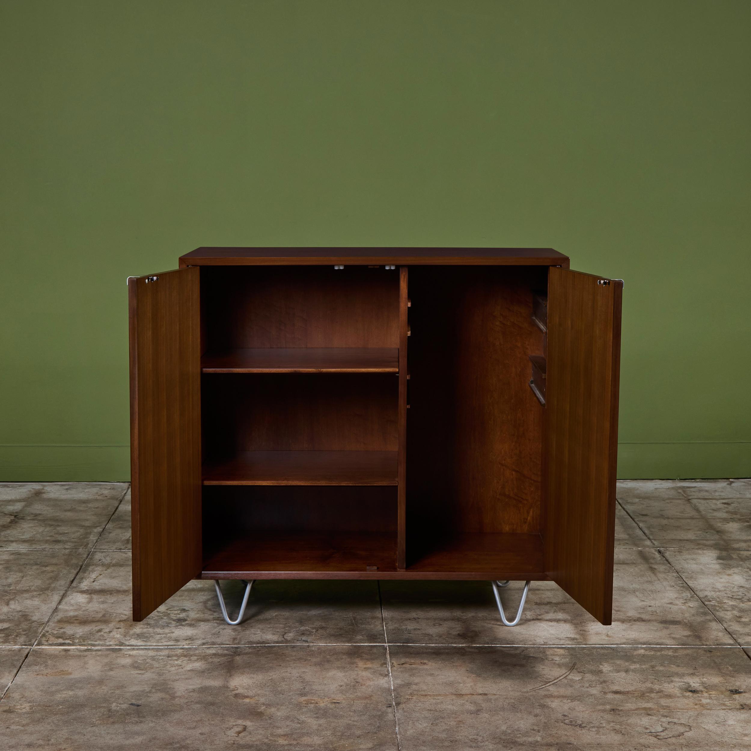 Mid-Century moderno Cabinet di George Nelson per Herman Miller in vendita