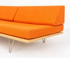 George Nelson Case Study v Leg Daybed