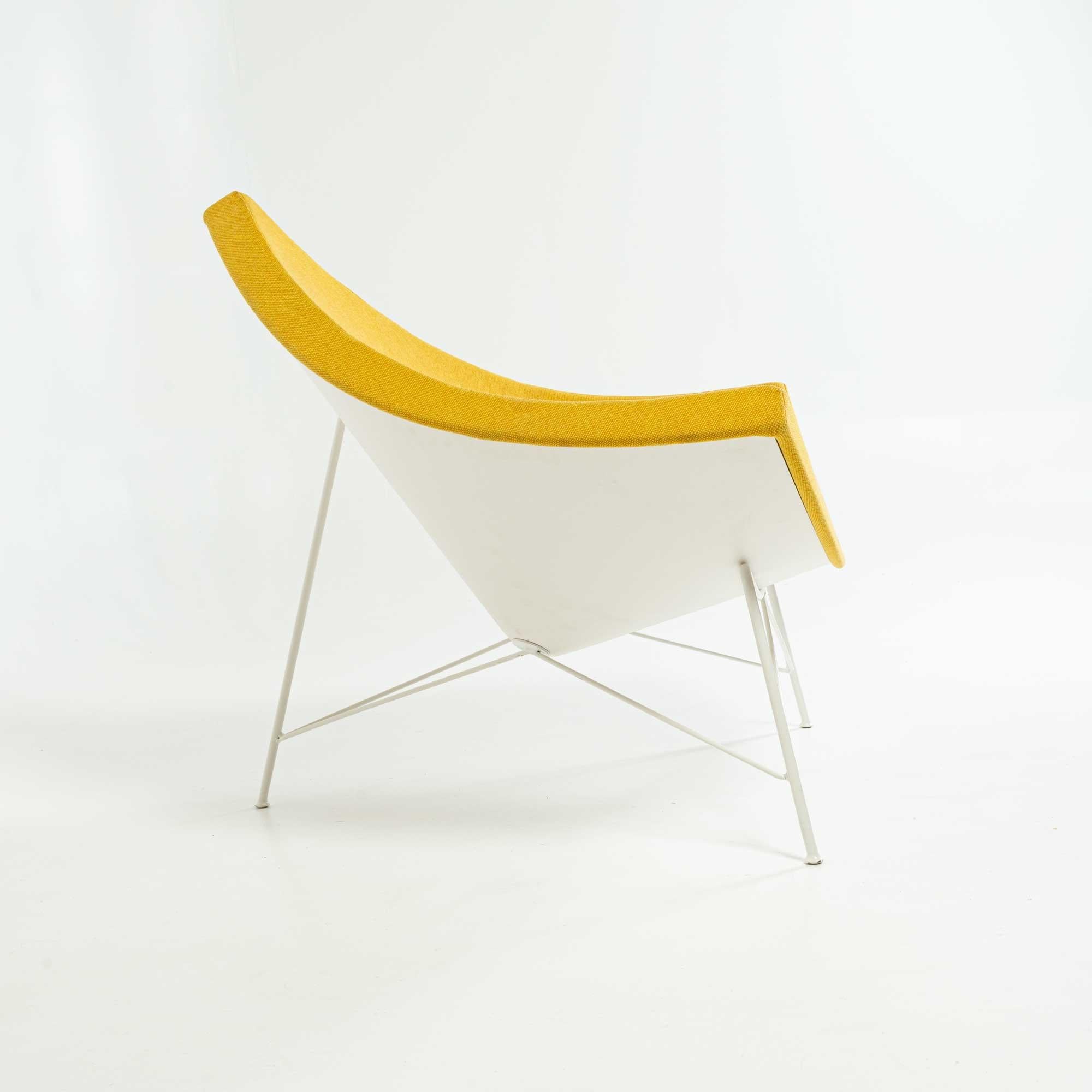 Mid-Century Modern George Nelson Coconut Lounge Chair in Maharam Mode Goldenrod Fabrics For Sale