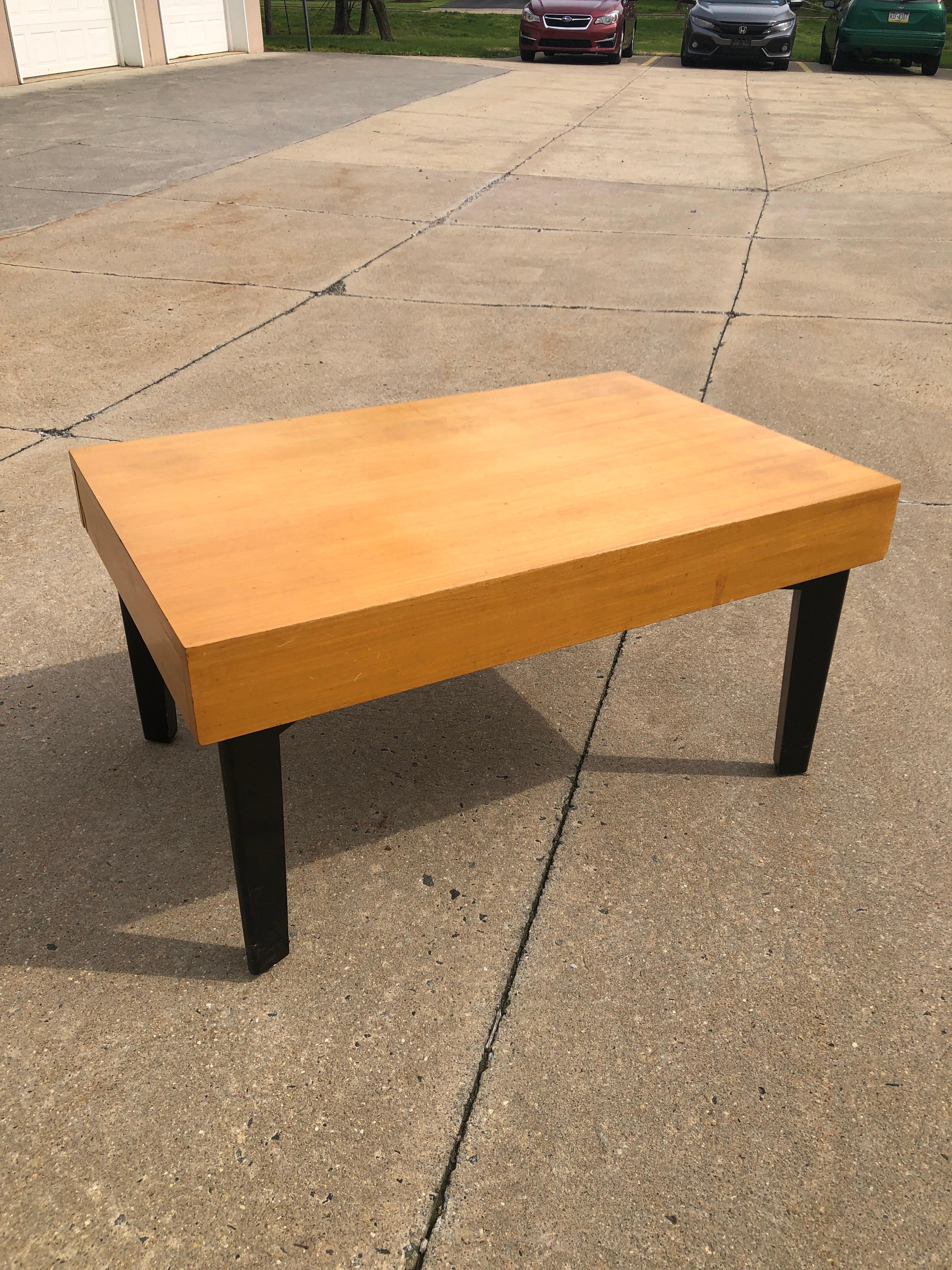 20th Century George Nelson Coffee Table for Herman Miller Model 4652 For Sale