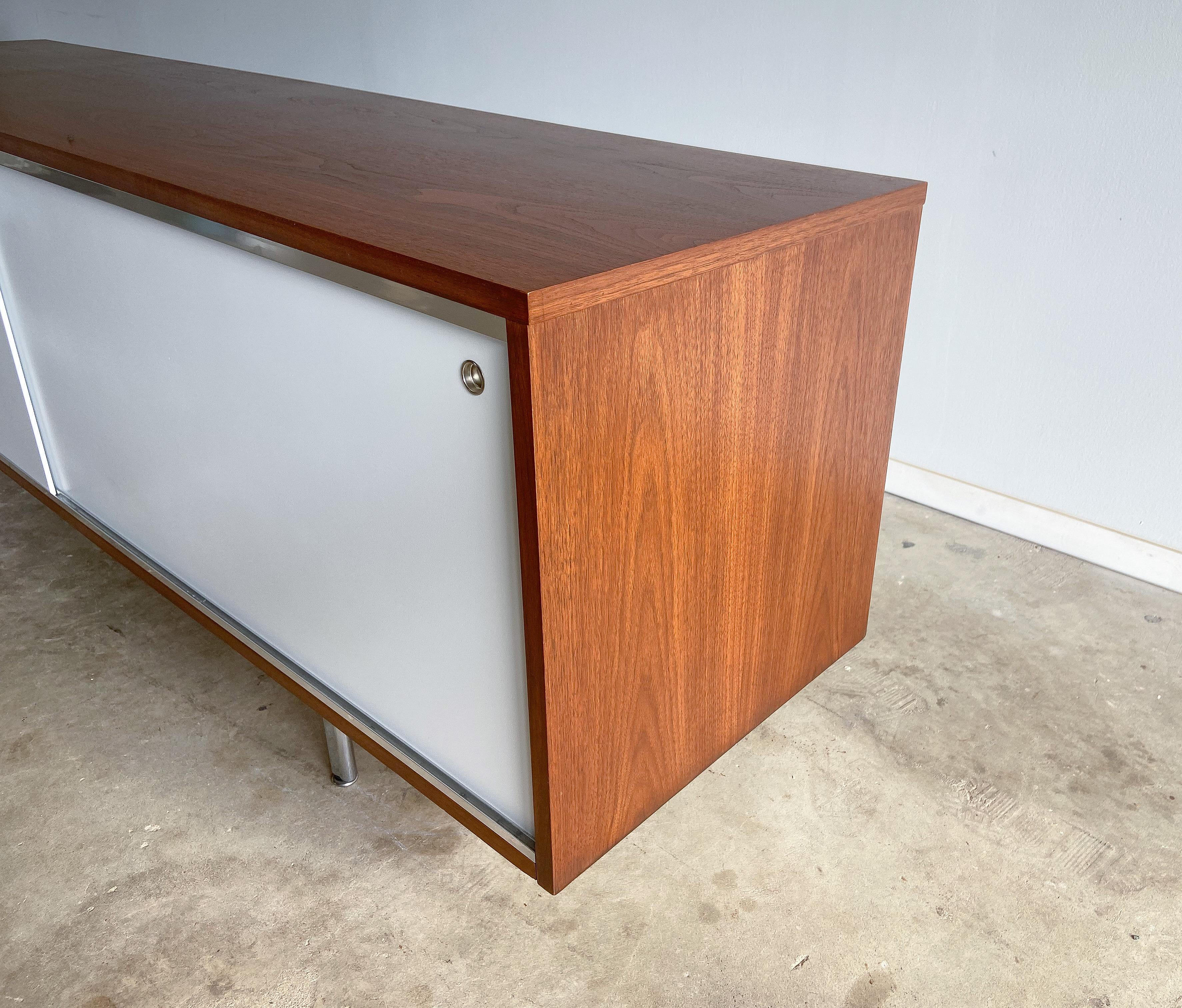 Chrome George Nelson Credenza for Herman Miller, Walnut and White Lacquer, 1960s For Sale