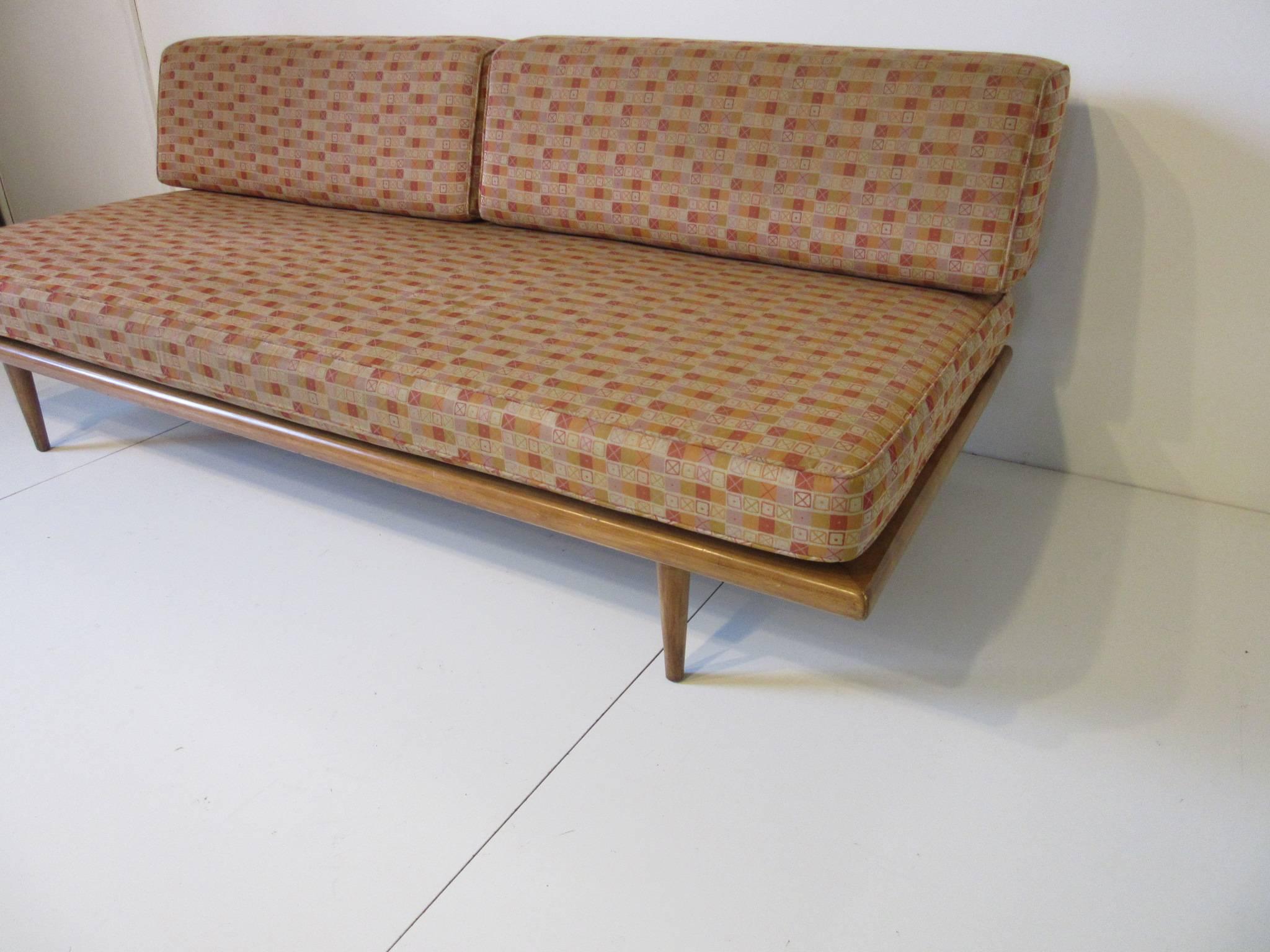 Mid-Century Modern George Nelson Daybed by Herman Miller