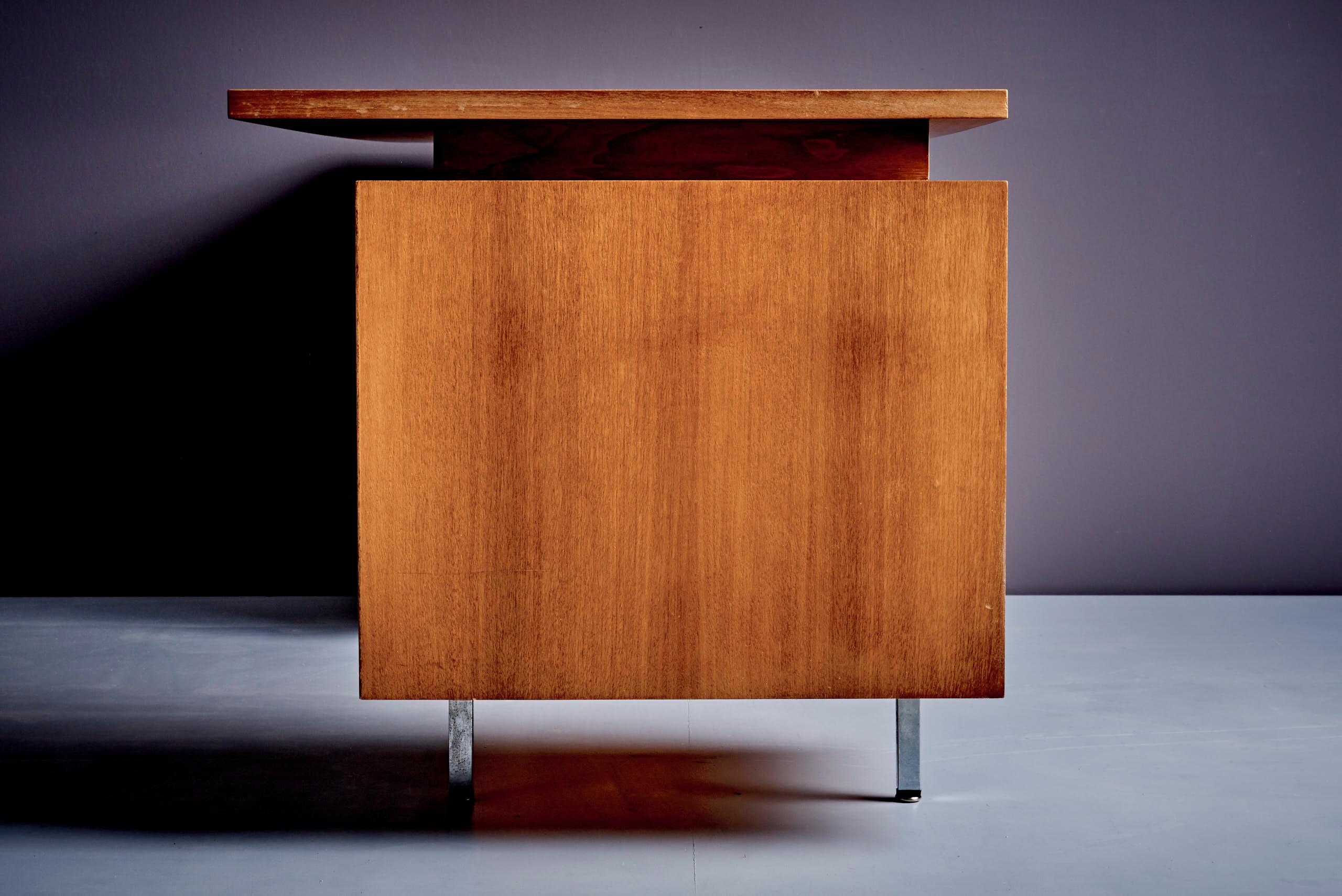 George Nelson Desk for Herman Miller, 1960s In Good Condition For Sale In Berlin, DE