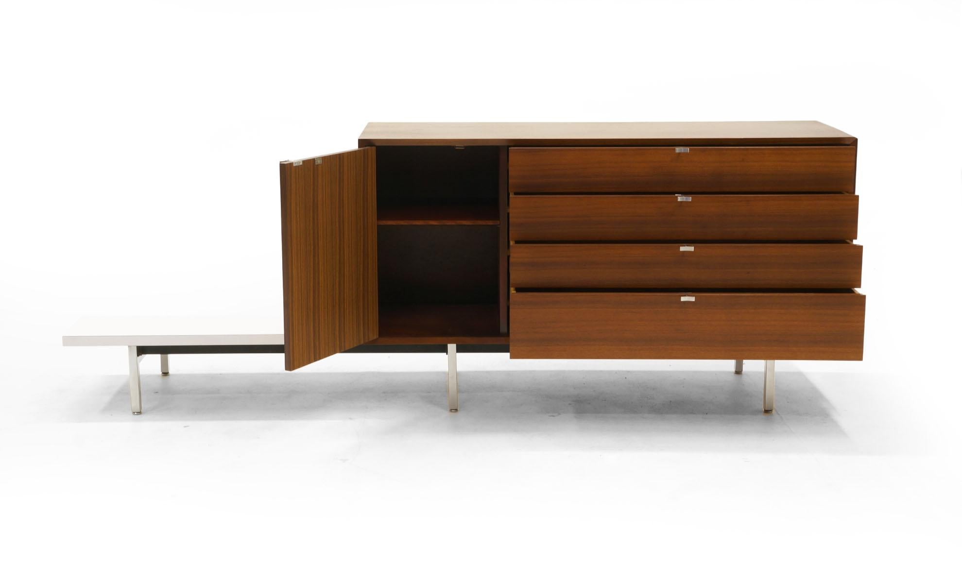 Mid-Century Modern George Nelson Dresser/Storage Cabinet on Modular Group Platform, Rare Version For Sale