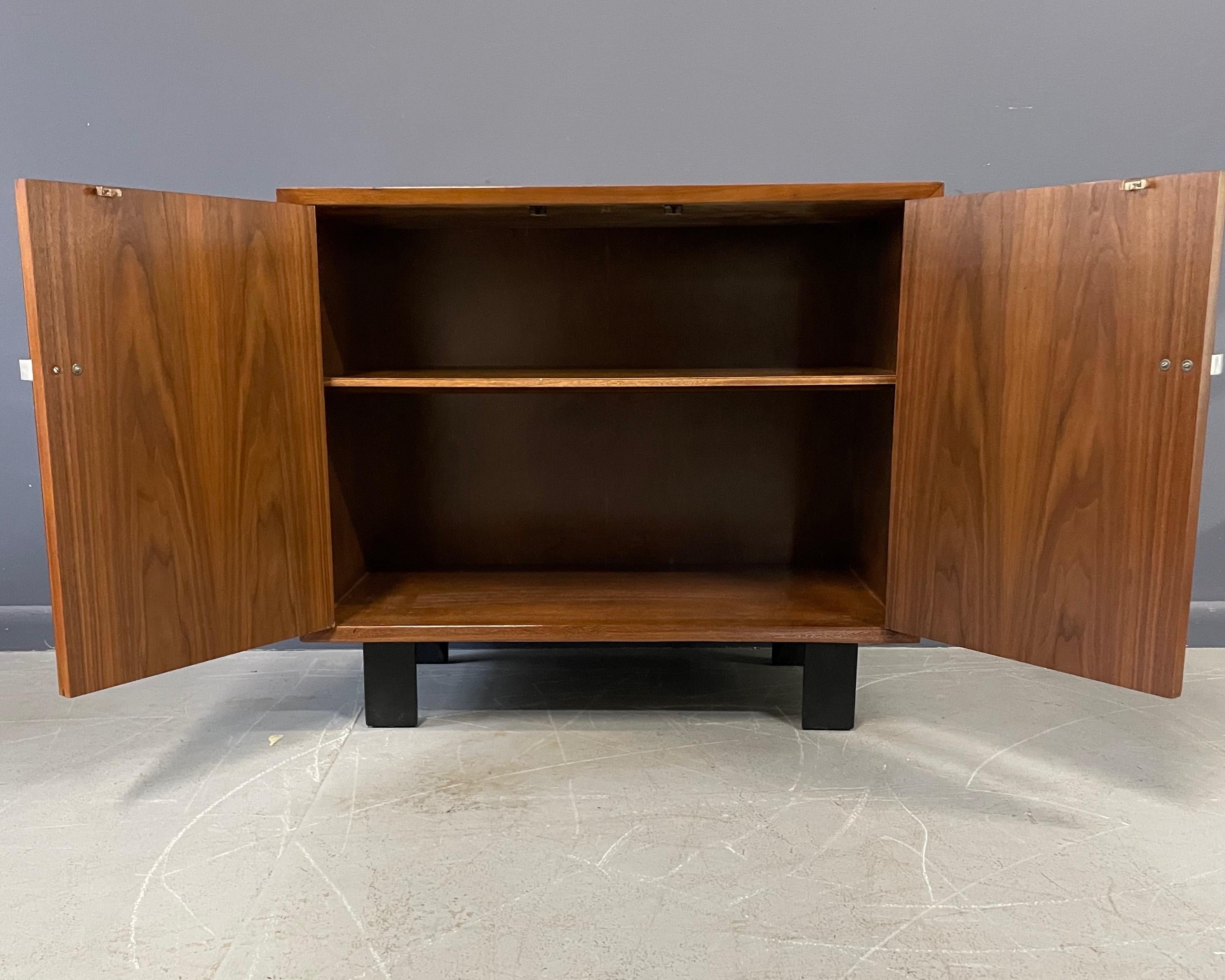 George Nelson Early Walnut Two Door Cabinet for Herman Miller Mid Century For Sale 2
