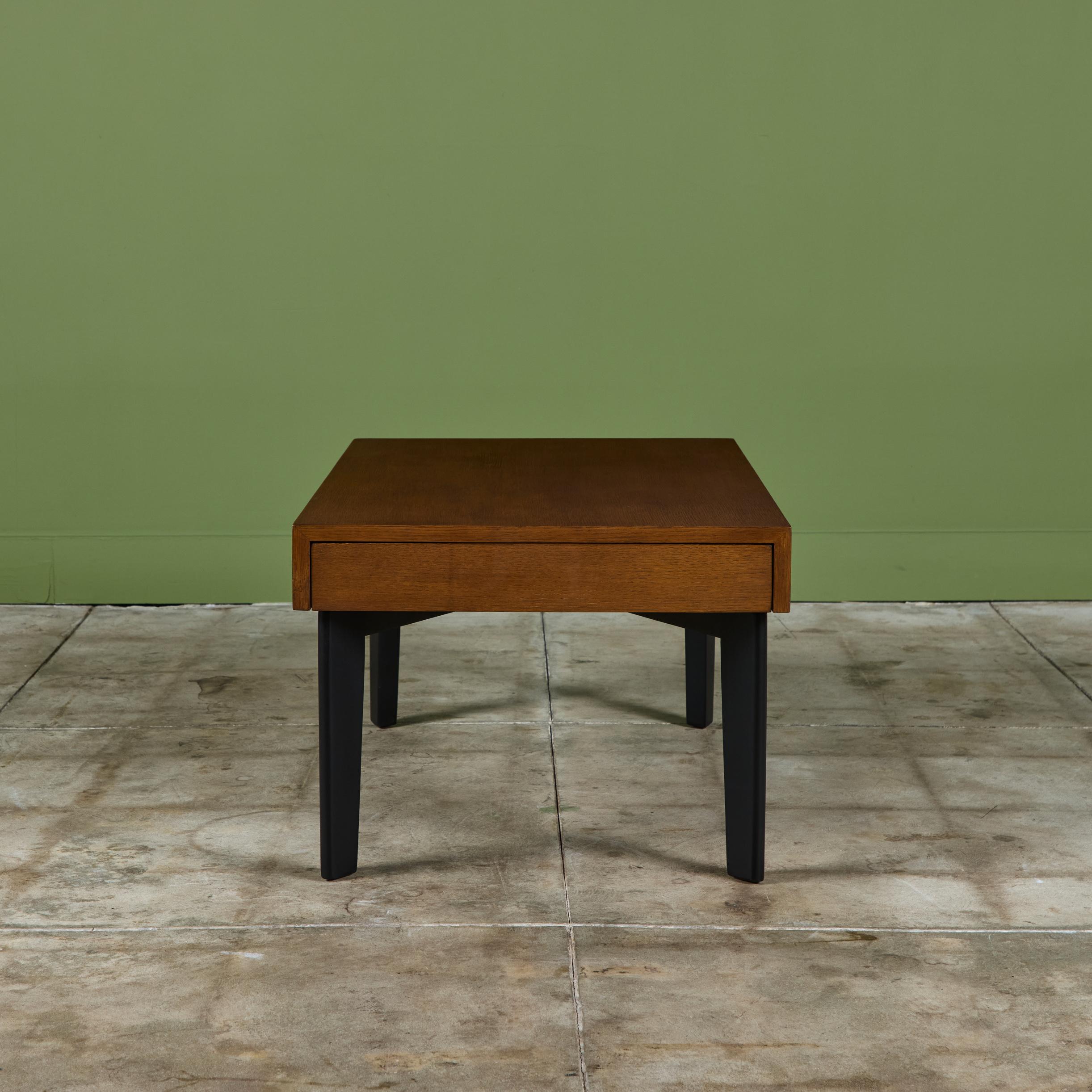 Mesa baja extensible George Nelson con bandejas extraíbles para Herman Miller Ebonizado en venta