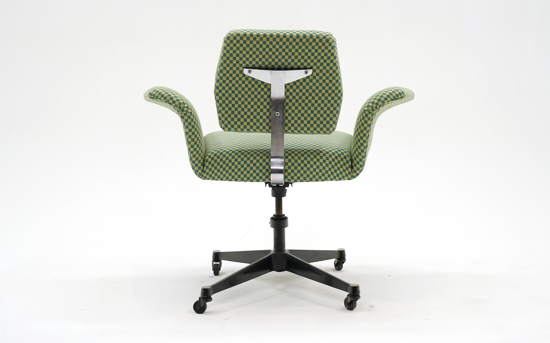 Acciaio Sedia Flying Duck di George Nelson con rotelle.  Ripristinato. Alexander Girard Fabrice. in vendita