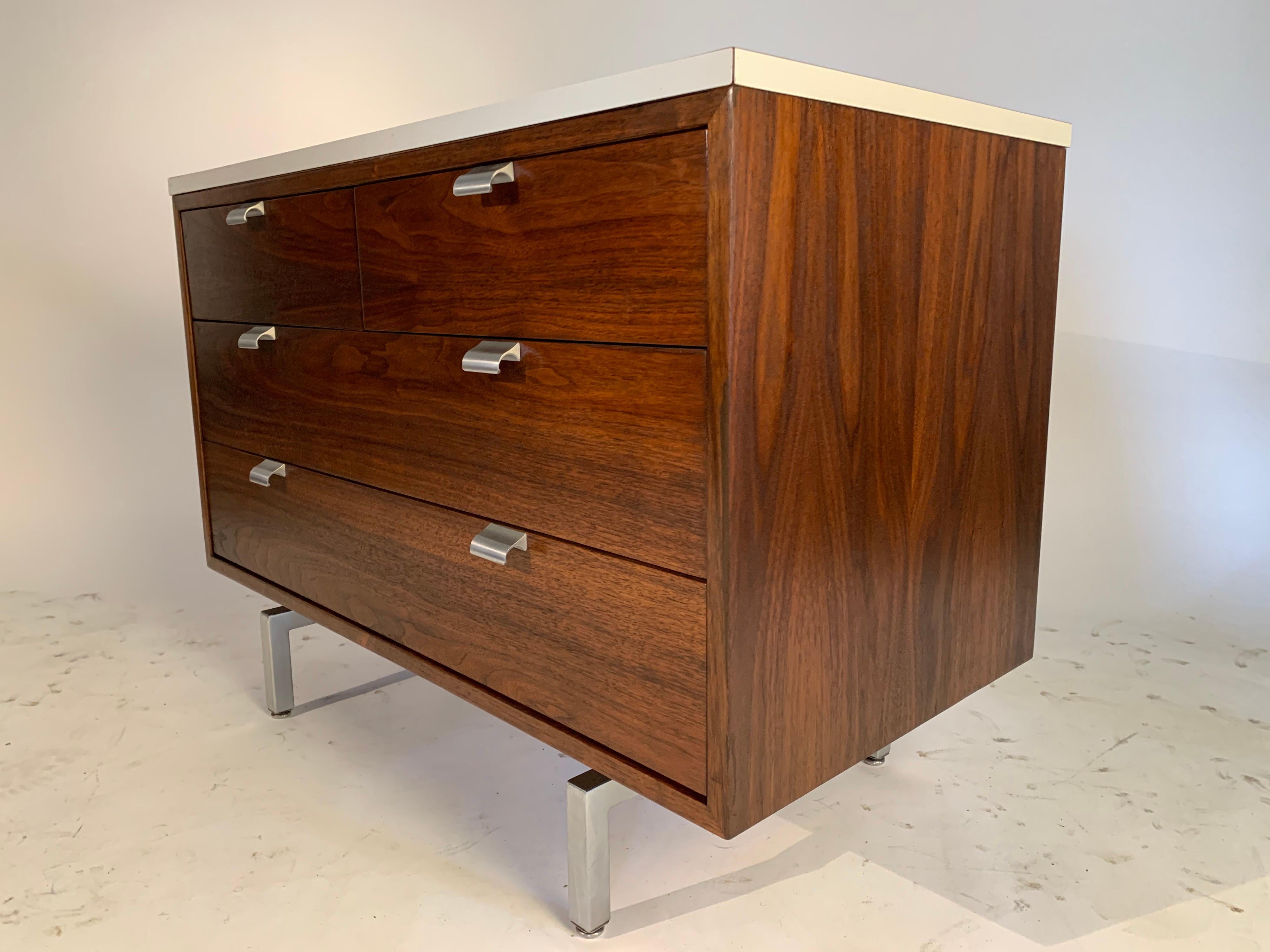 American George Nelson for Herman Miller 4-Drawer Cabinet/Credenza in Walnut