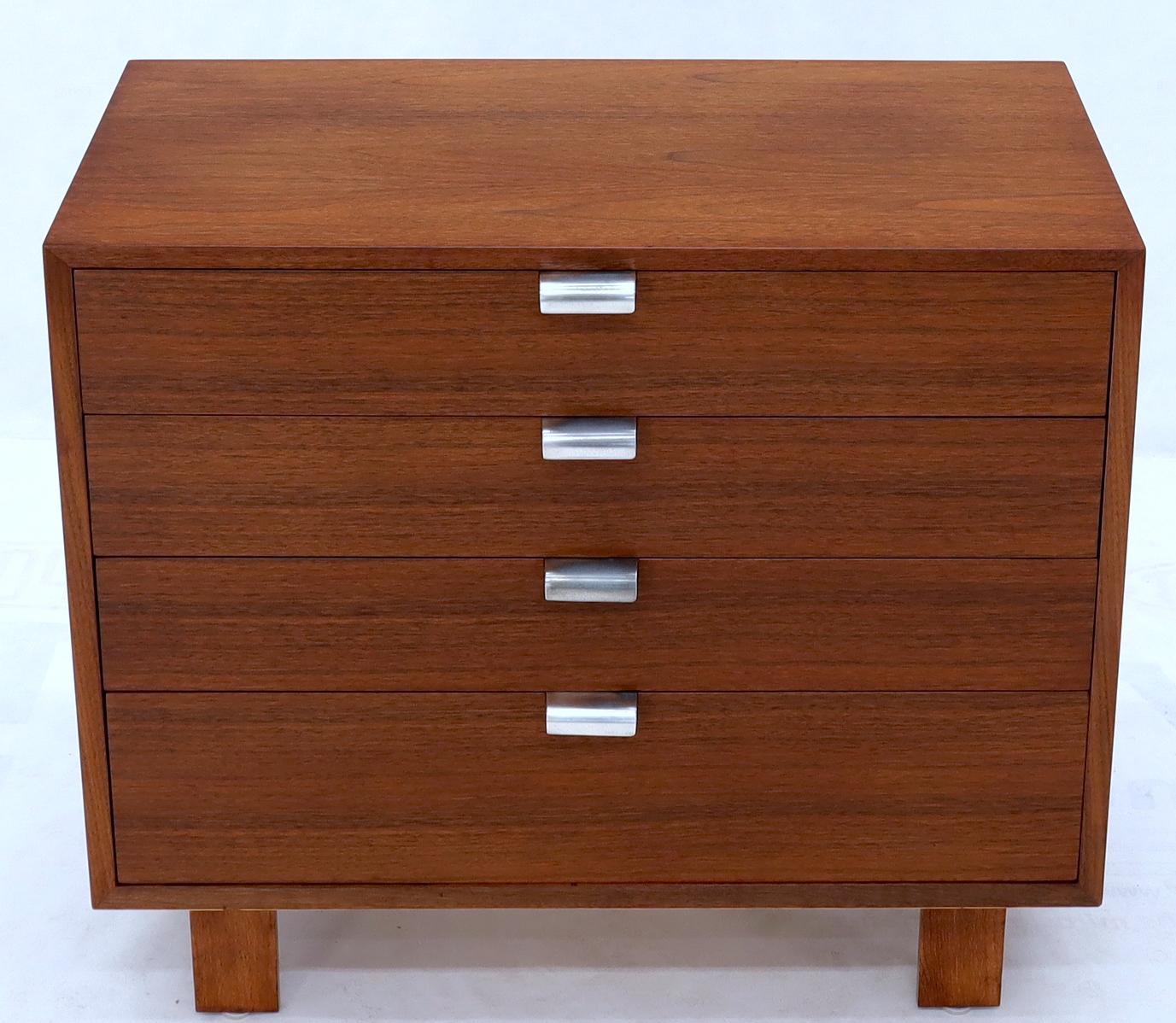 American George Nelson for Herman Miller 4 Drawers Walnut Dresser Bachelor Chest Cabinet