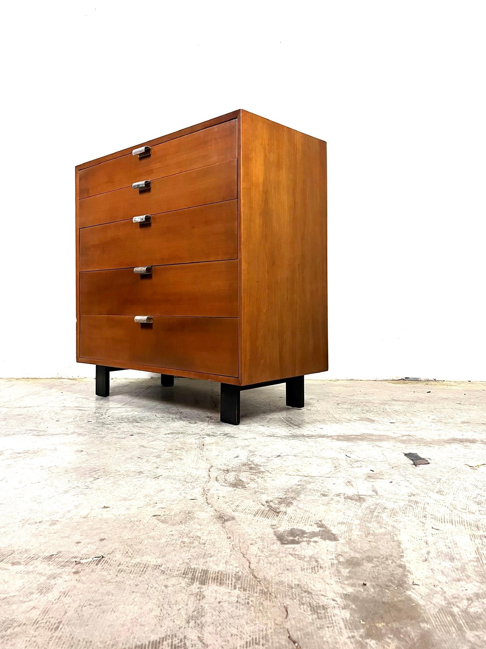 Commode à 5 tiroirs mi-siècle moderne de George Nelson pour Herman Miller, vers les années 1950 Bon état - En vente à Denville, NJ