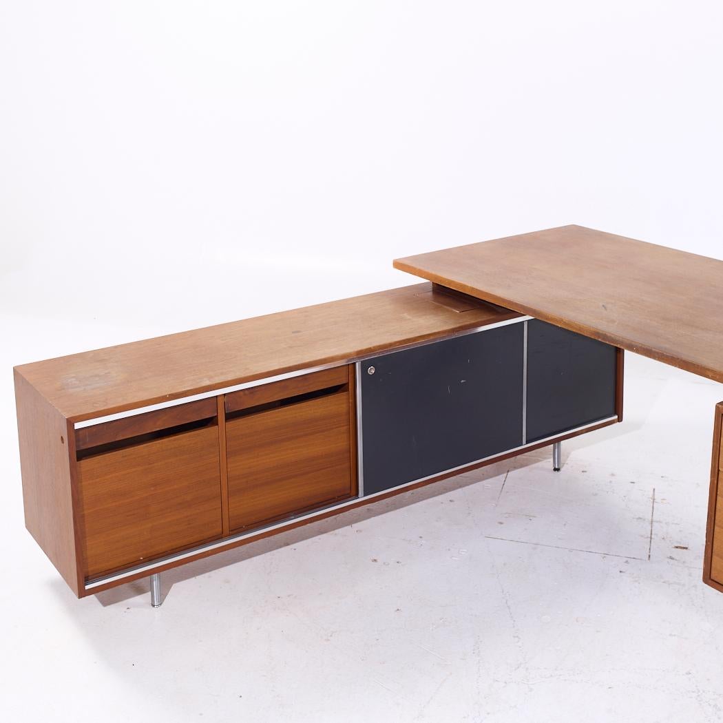 American George Nelson for Herman Miller Executive Office Group Walnut Desk & Return For Sale