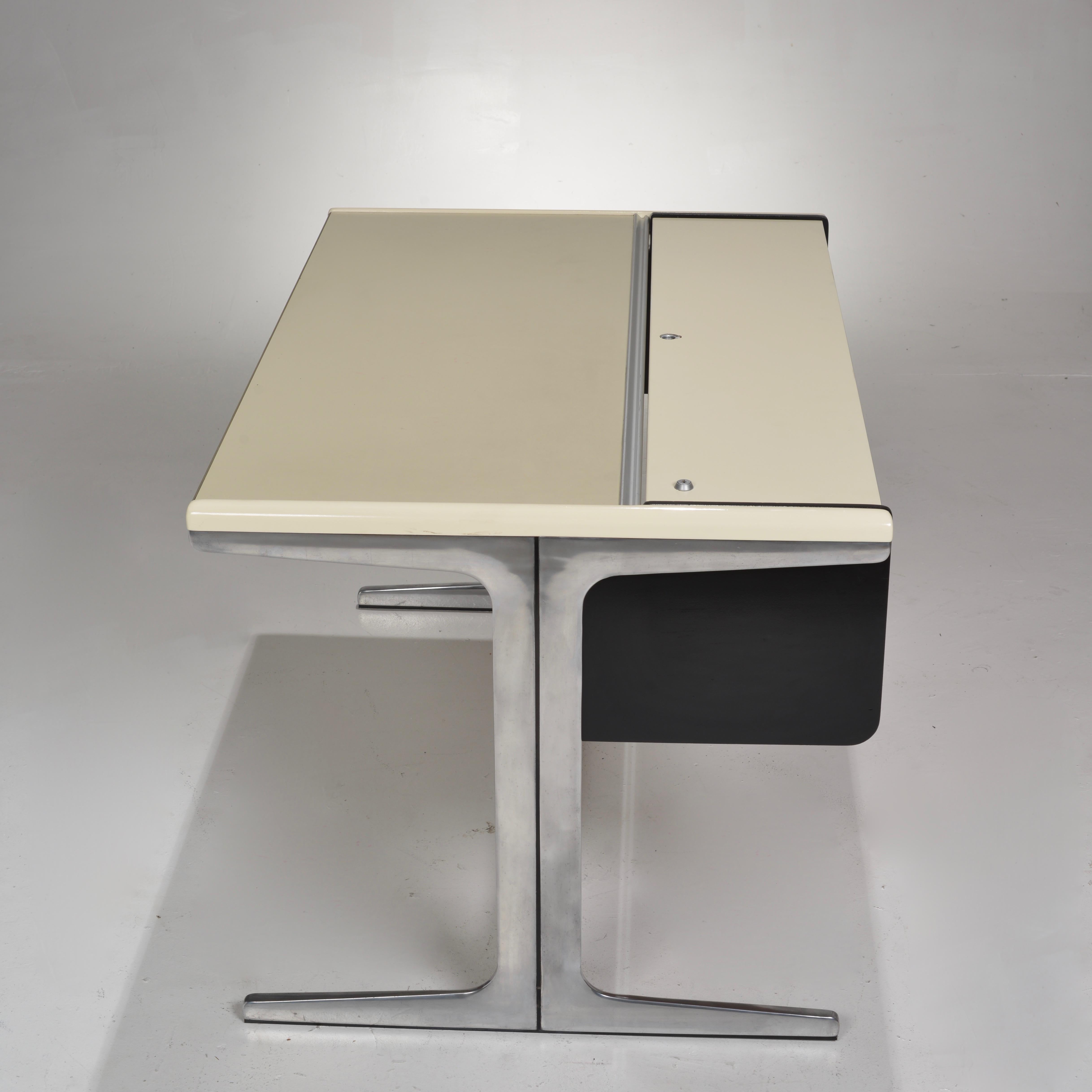 Mid-Century Modern George Nelson for Herman Miller 'Action Office 1'  Desk For Sale