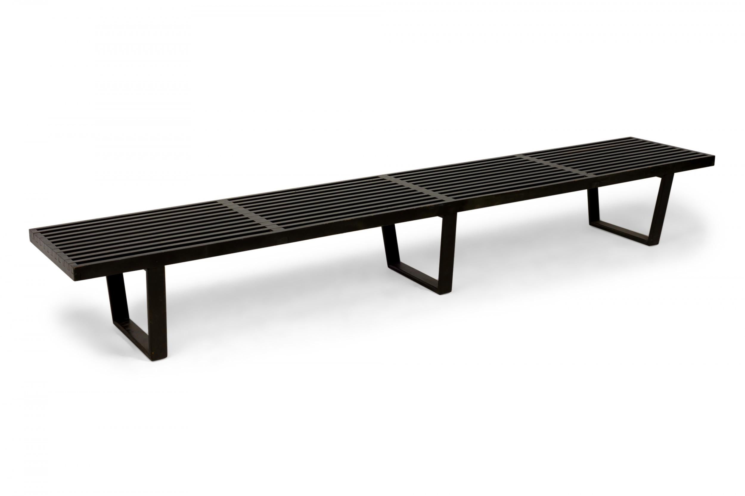 Americano George Nelson per Herman Miller Panca a doghe con piattaforma in legno con finitura nera in vendita