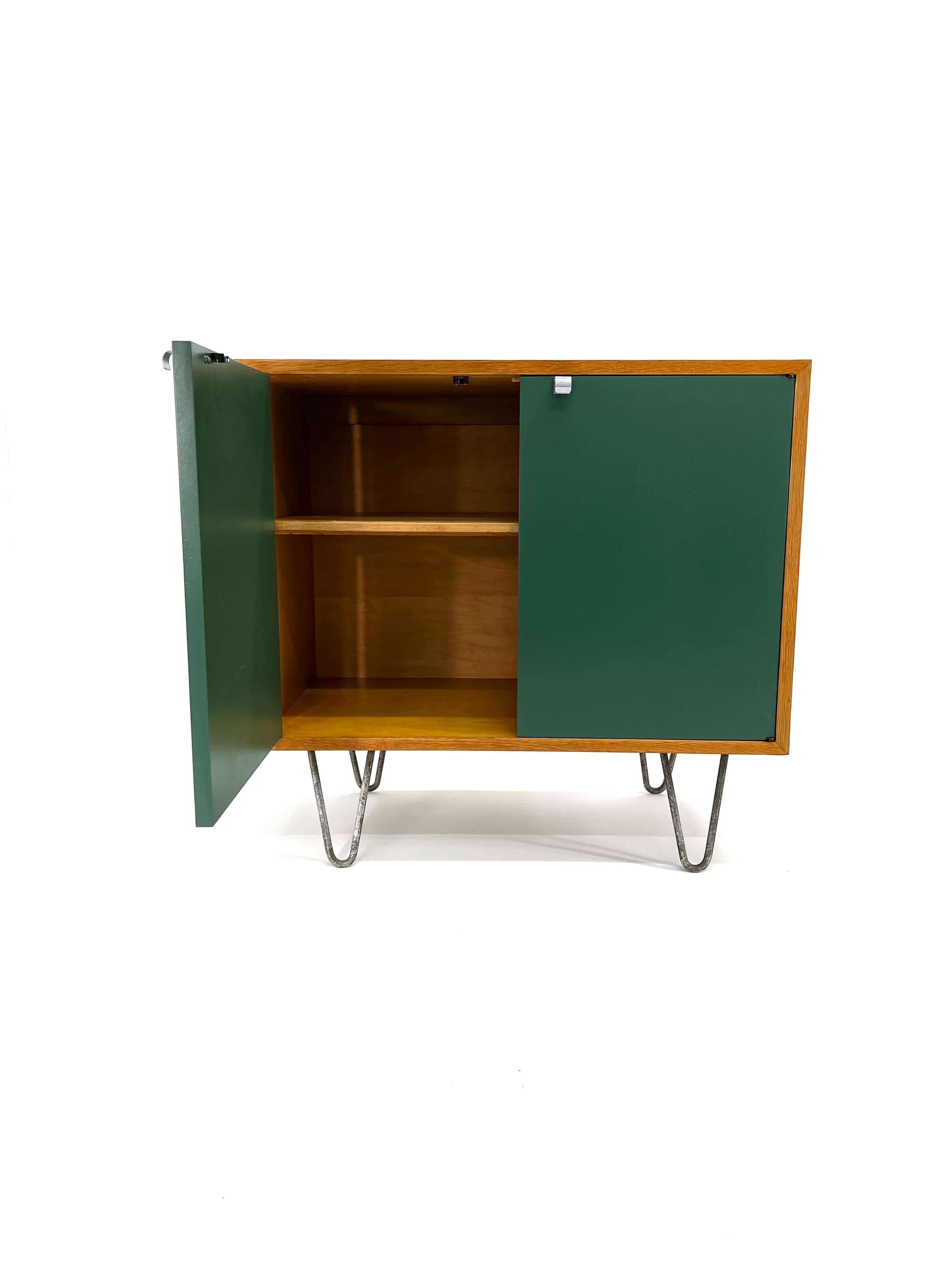 George Nelson for Herman Miller Cabinet - Green Lacquered doors & Hair Pin Legs 8
