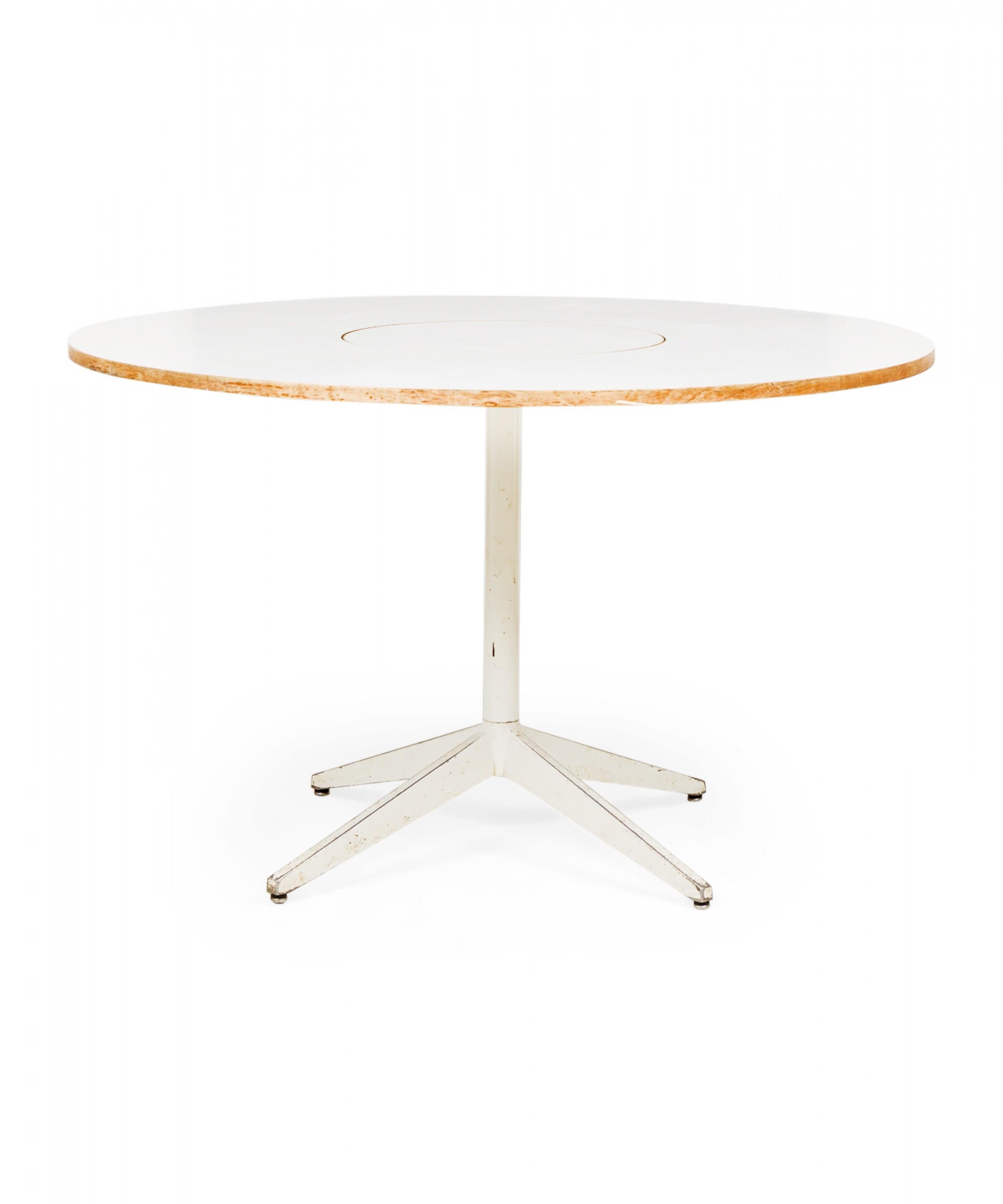 Mid-Century Modern Table de salle à manger circulaire Lazy Susan en stratifié blanc de George Nelson pour Herman Miller en vente