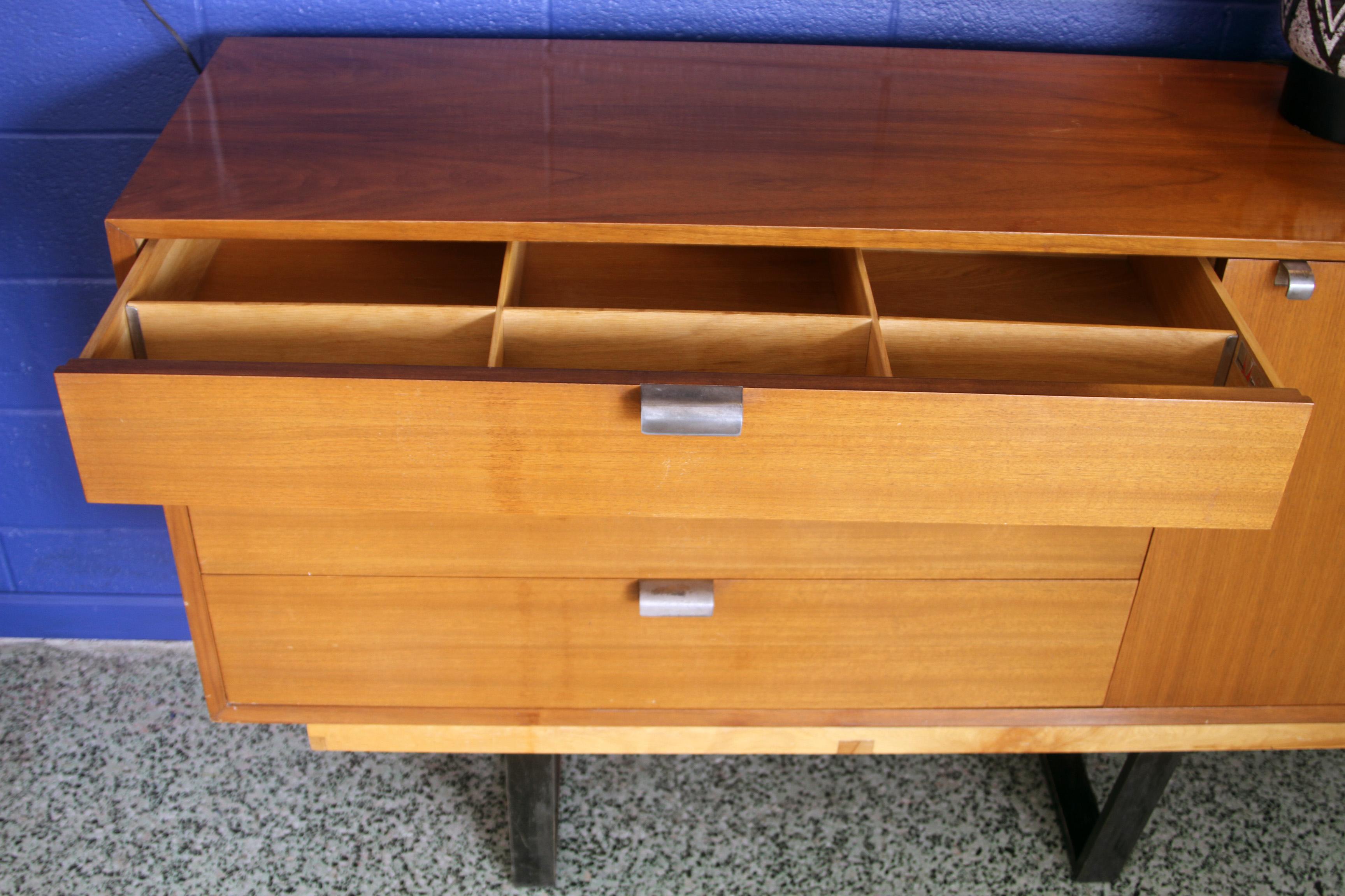 George Nelson for Herman Miller Dresser with Bench For Sale 2