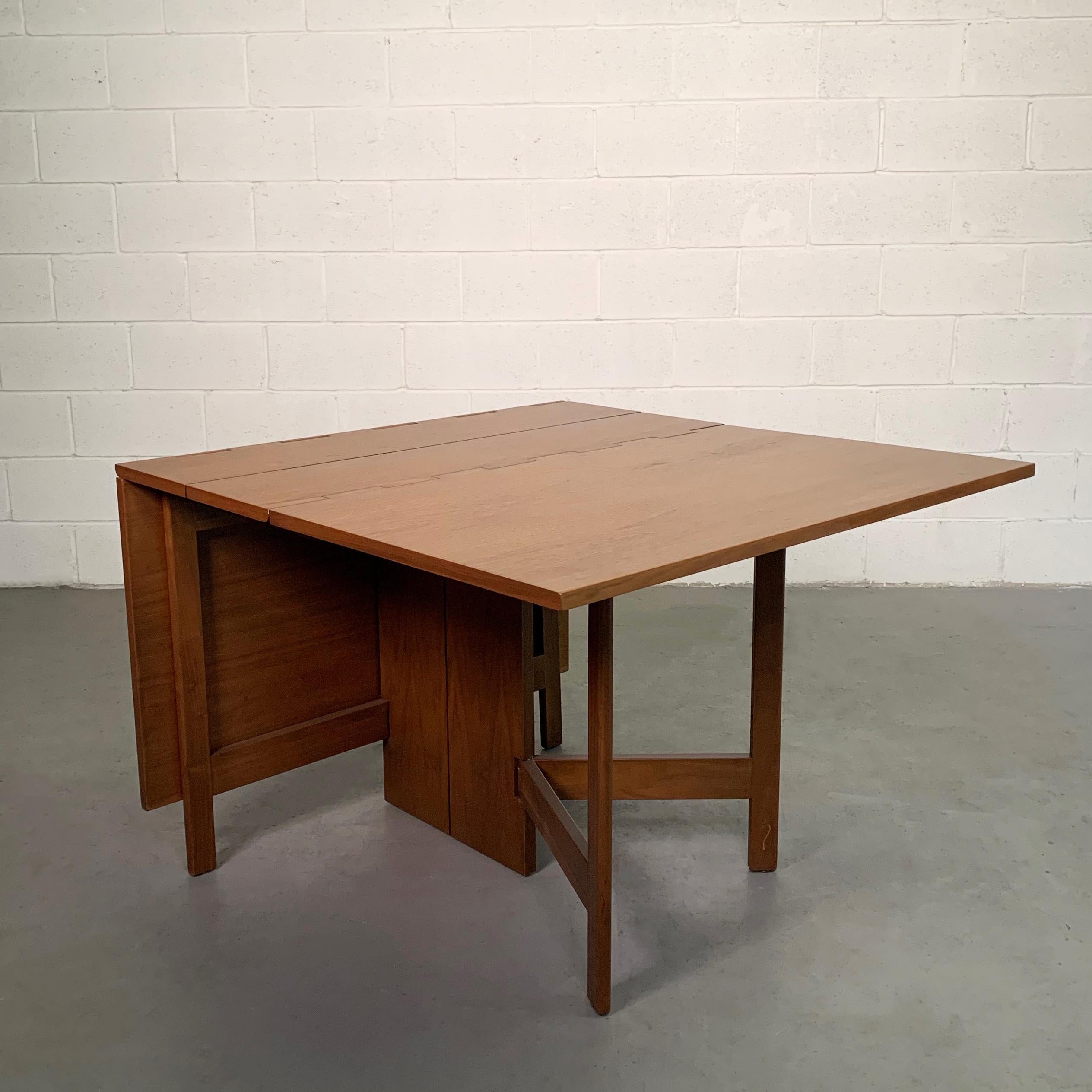 20th Century George Nelson for Herman Miller Drop Leaf Gate Fold Dining Table