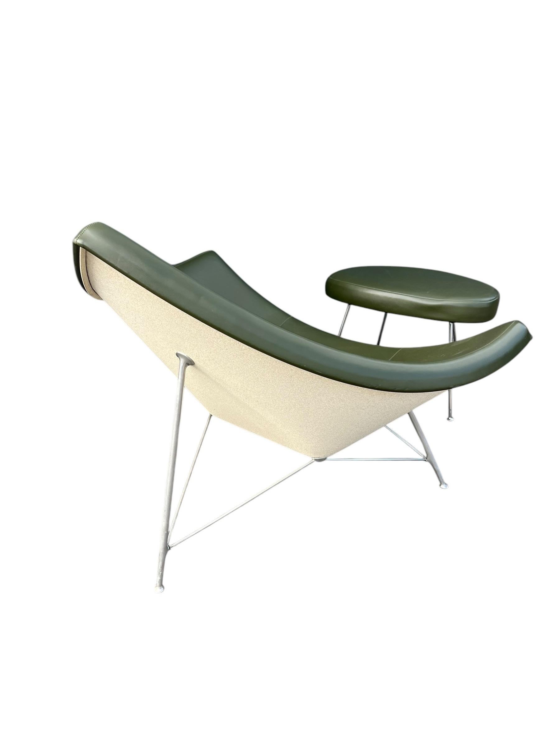 George Nelson for Herman Miller early original Coconut Chair and ottoman For Sale 4