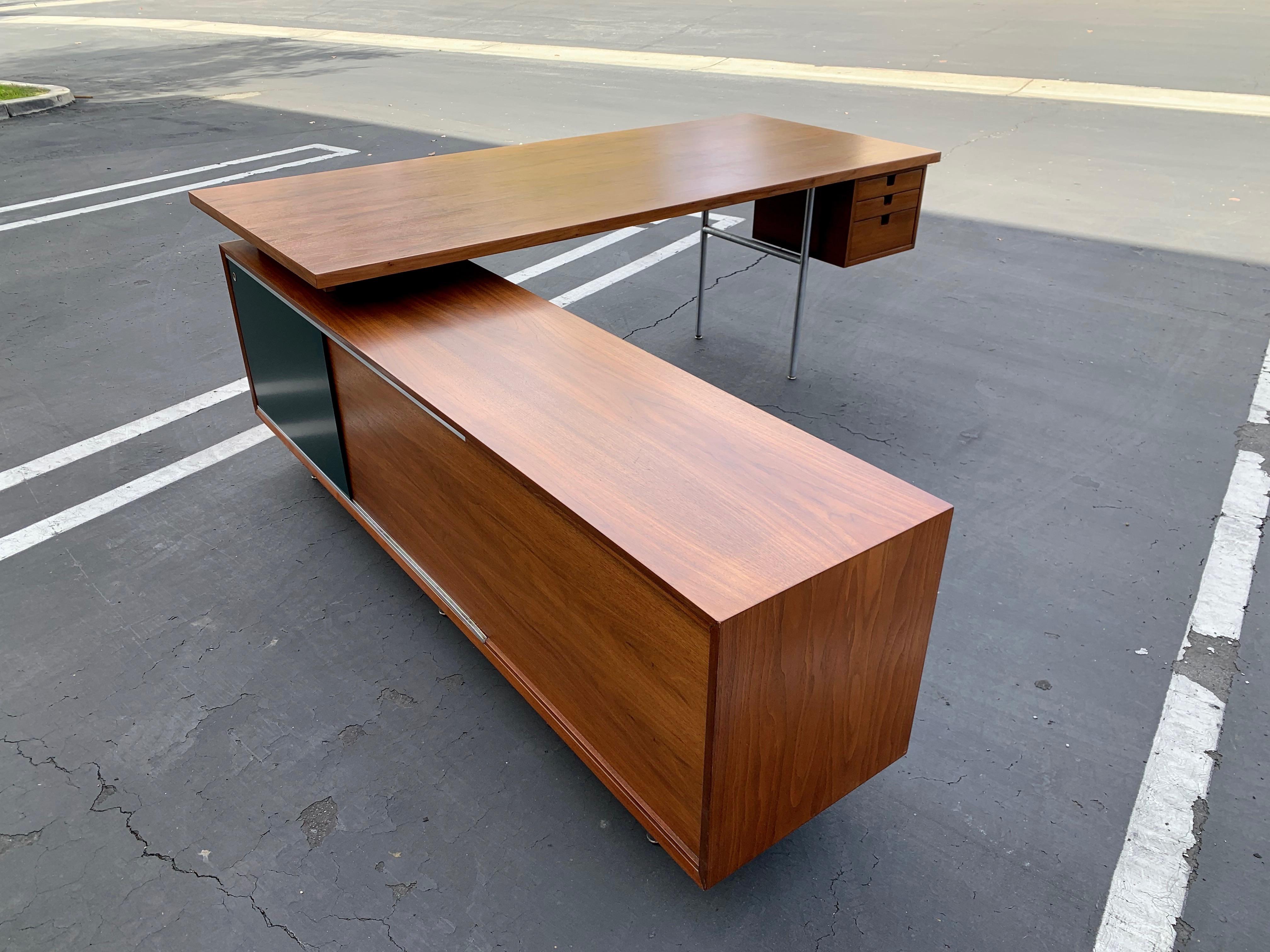 Mid-Century Modern George Nelson for Herman Miller Executive Desk with Credenza Return