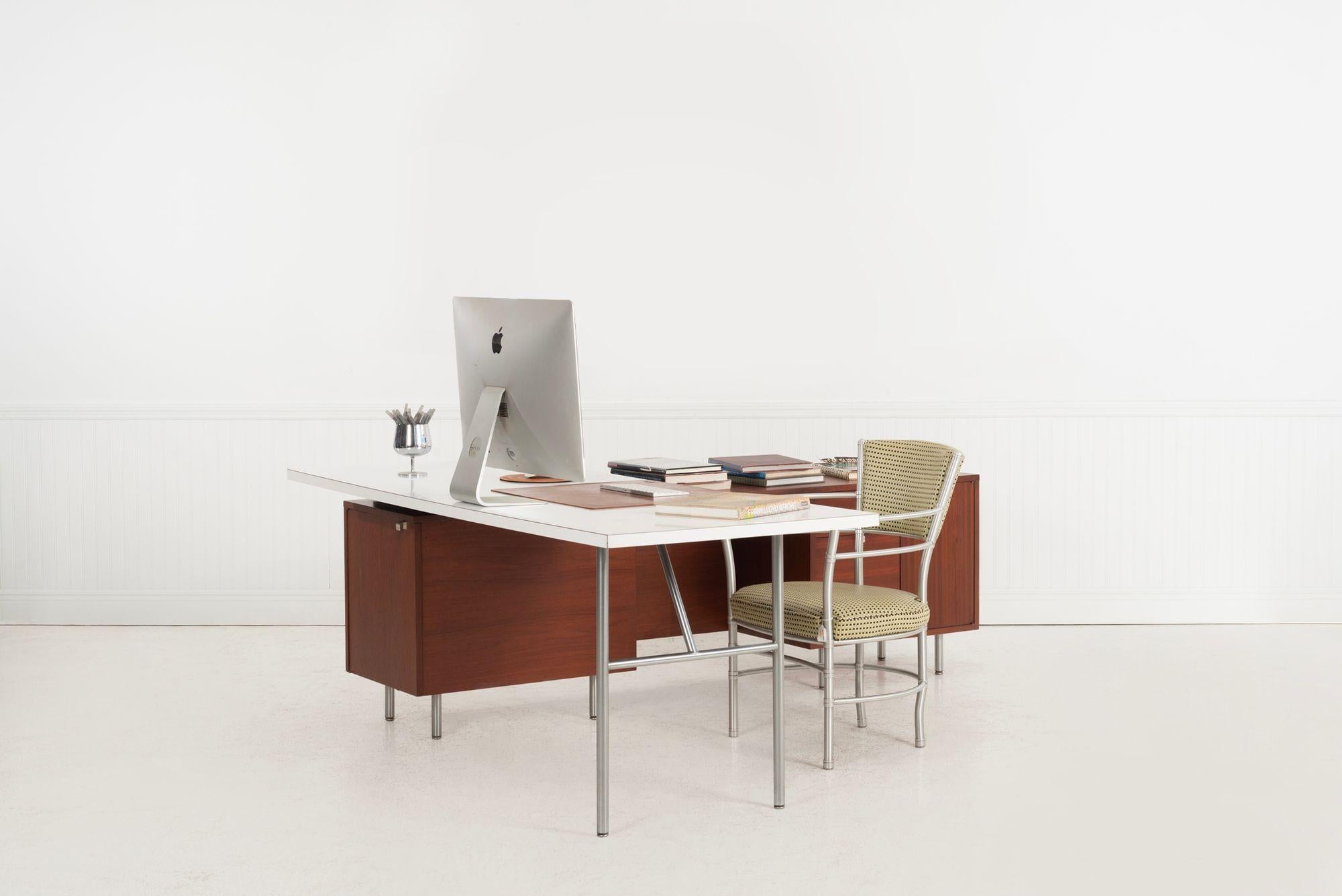 Appliqué George Nelson for Herman Miller Executive Office desk and Return 1955 For Sale