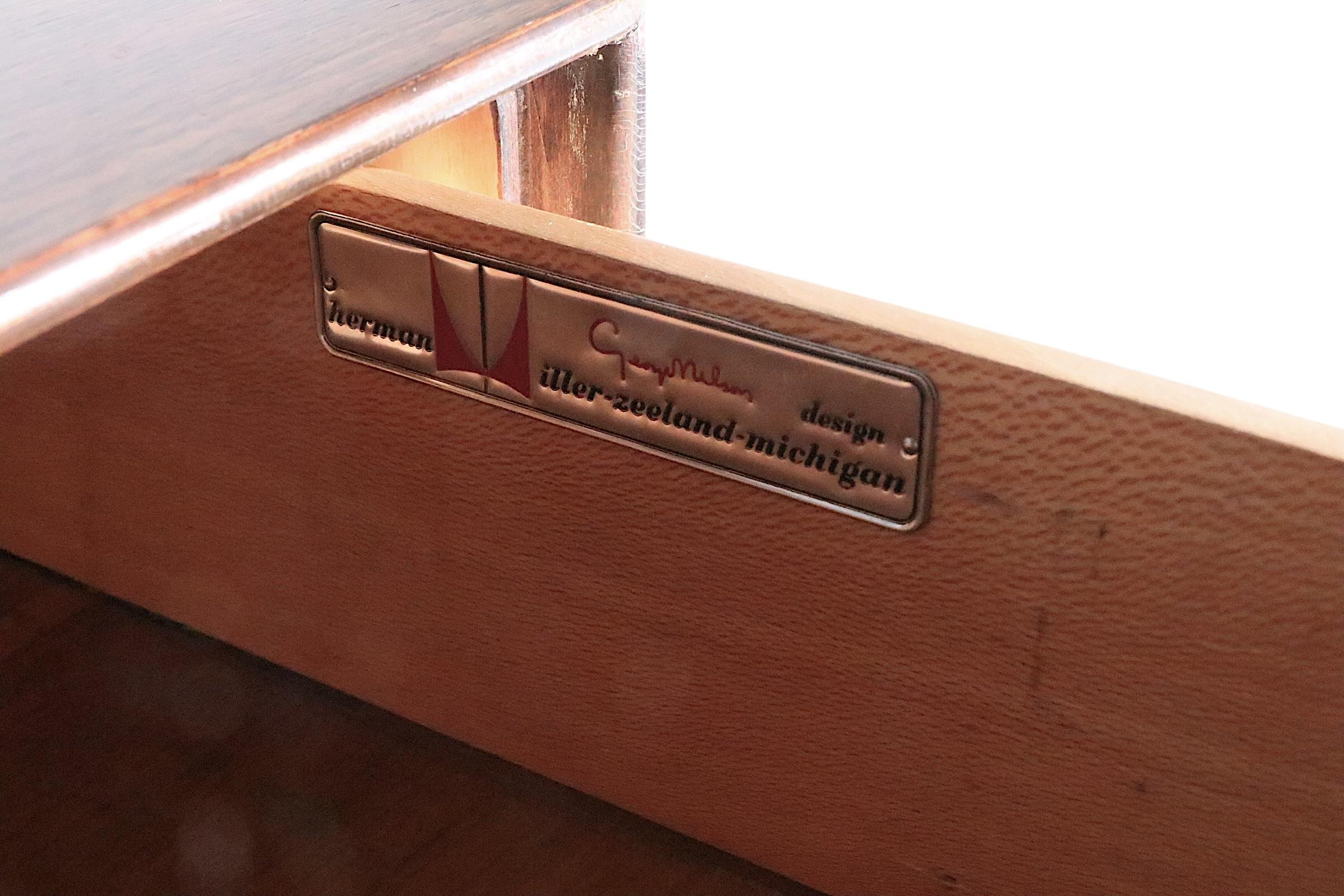 George Nelson per Herman Miller Comò a cinque cassetti con bordo sottile in legno di palissandro anni '50 ca. in vendita 3