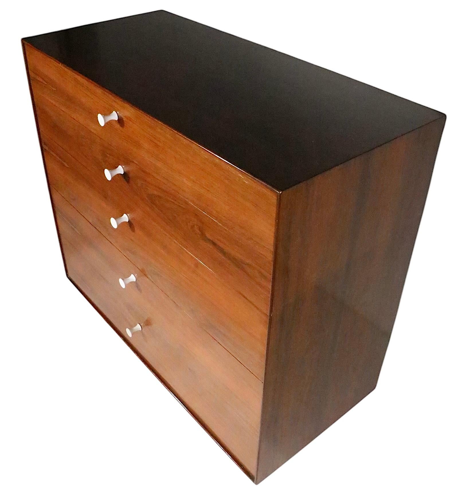 George Nelson per Herman Miller Comò a cinque cassetti con bordo sottile in legno di palissandro anni '50 ca. in vendita 4