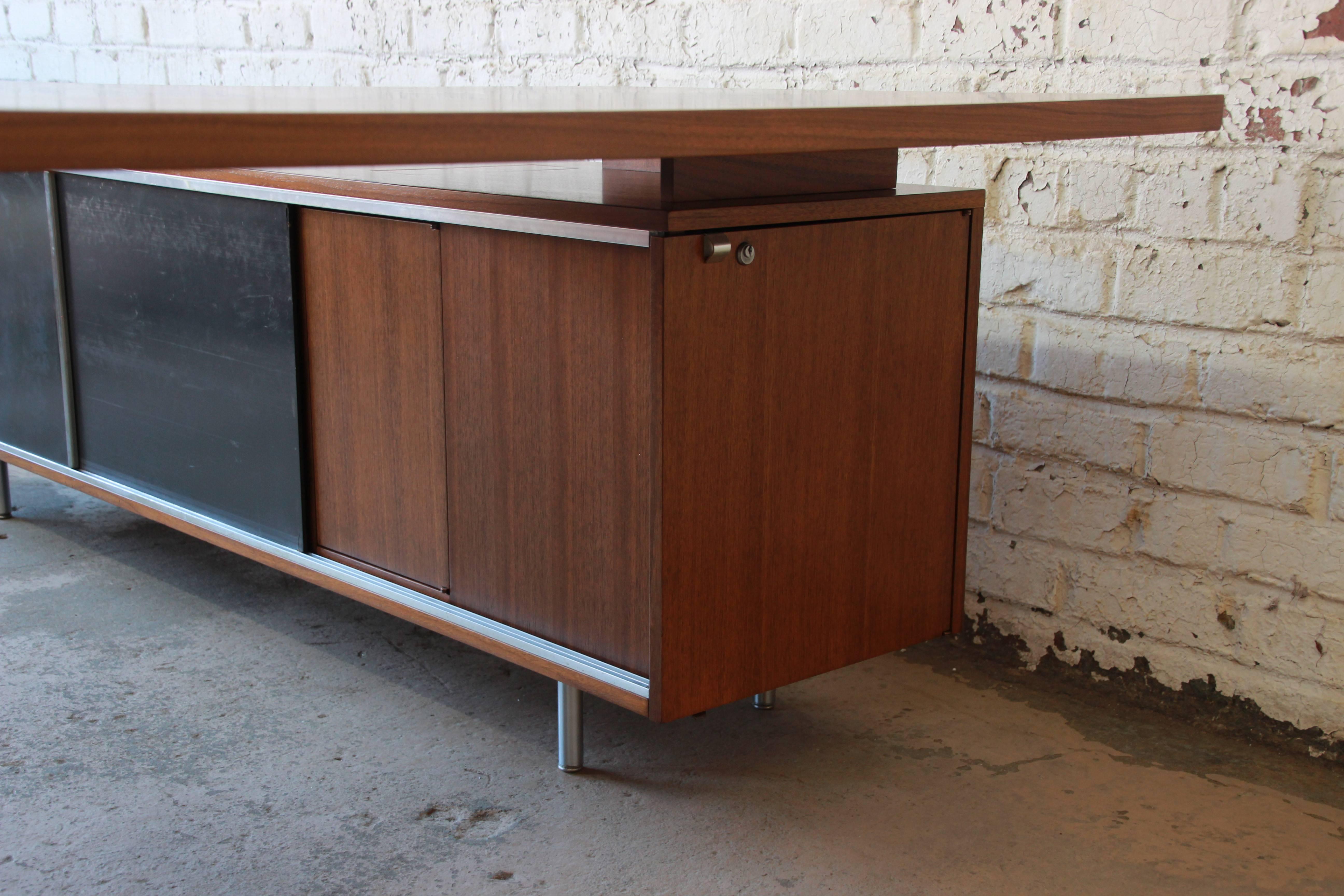George Nelson for Herman Miller L-Shaped Executive Desk, 1950s 3