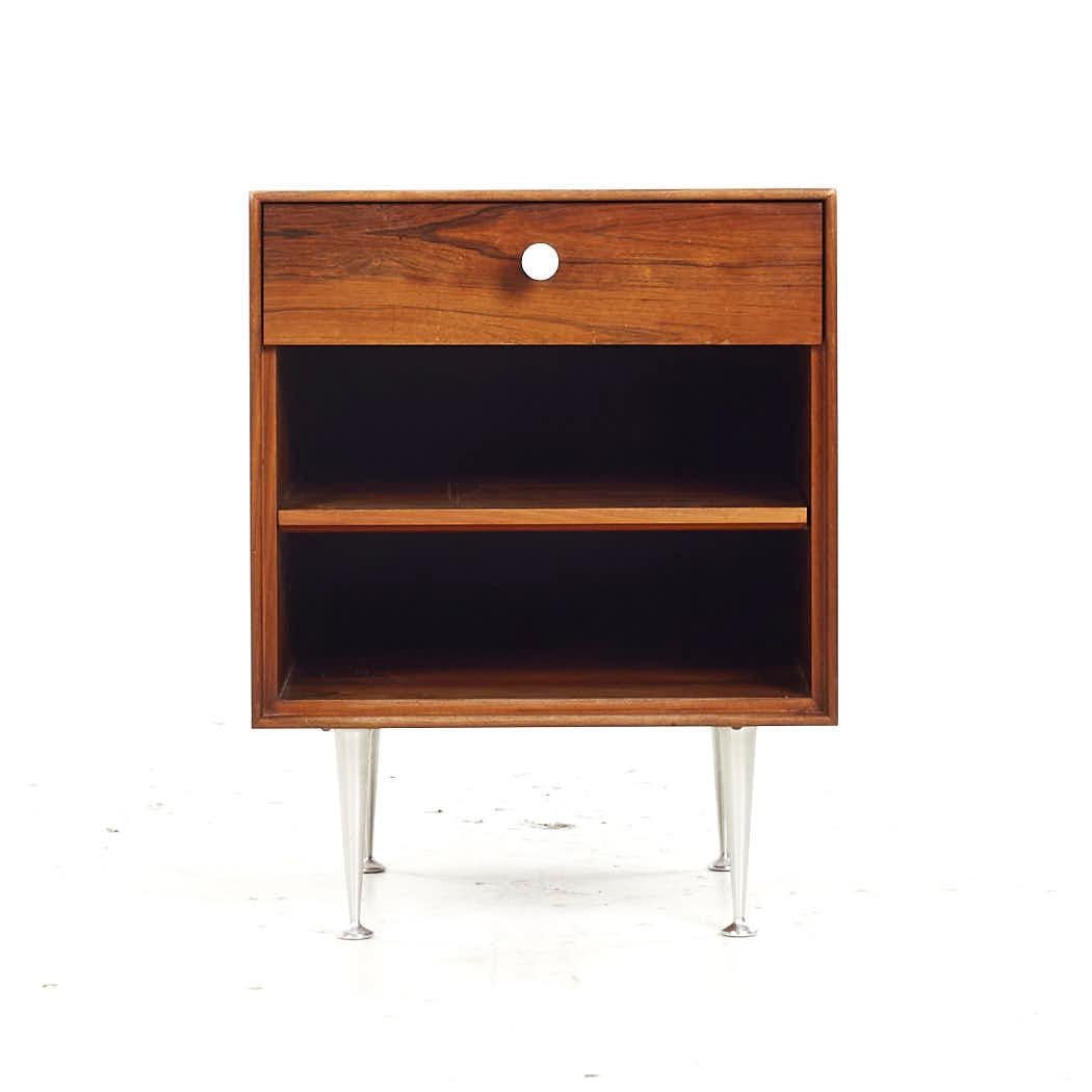 George Nelson for Herman Miller MCM Rosewood Thin Edge Nightstands – Pair In Good Condition For Sale In Countryside, IL