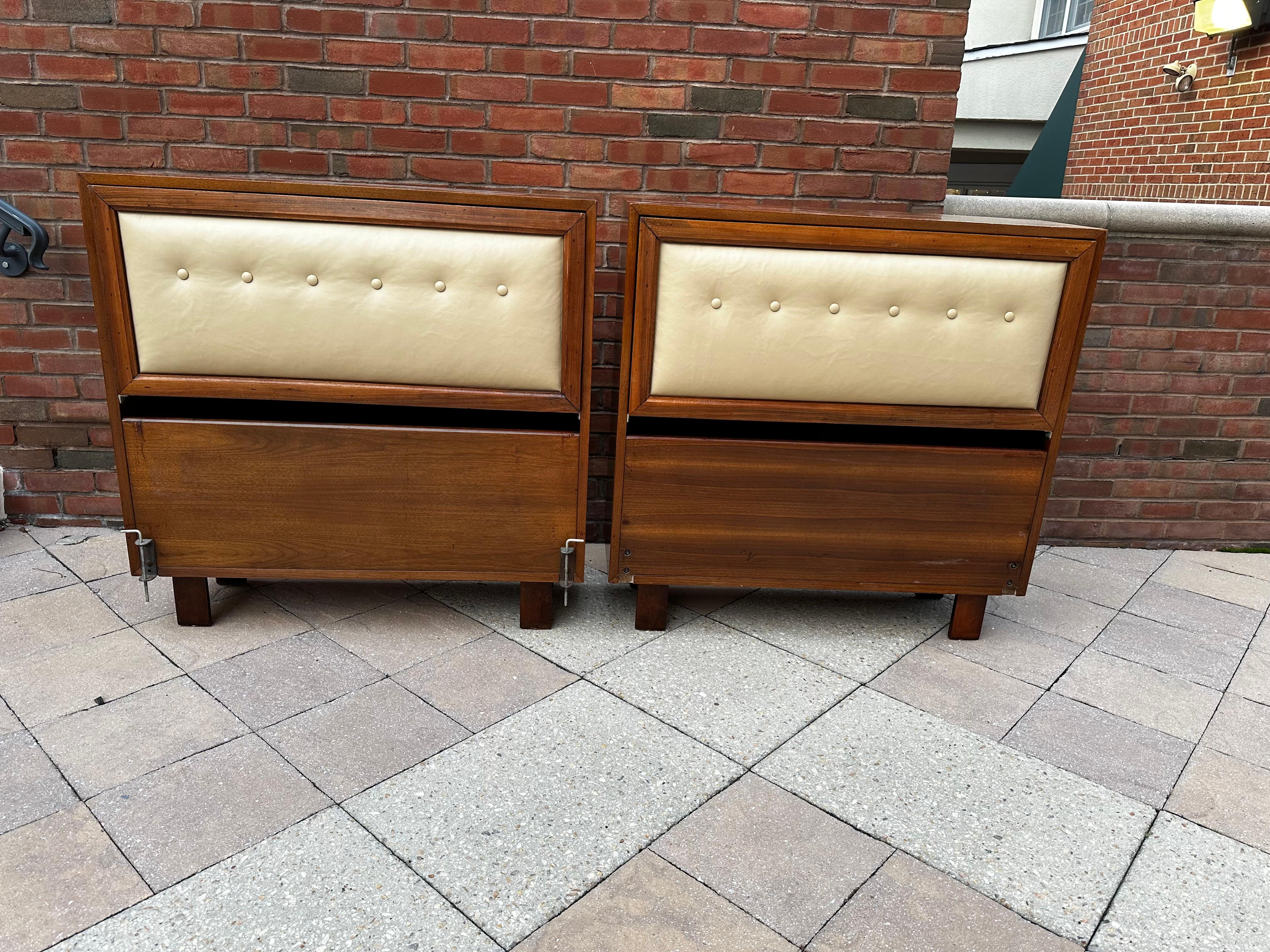 George Nelson for Herman Miller MCM Walnut and Leather Twin Headboards For Sale 4