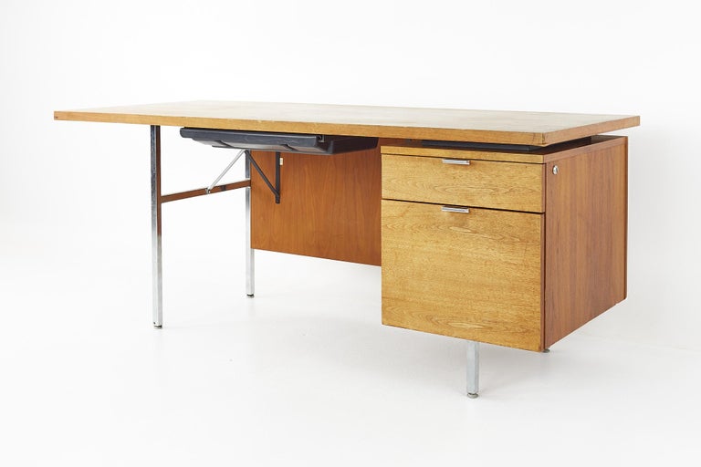 Mid-Century Modern George Nelson for Herman Miller Mid Century Walnut Desk For Sale