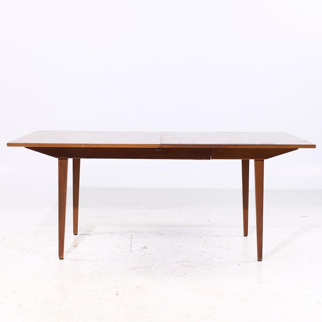 Fine XX secolo George Nelson per Herman Miller Tavolo da pranzo a foglia nascosta in noce del Medioevo in vendita