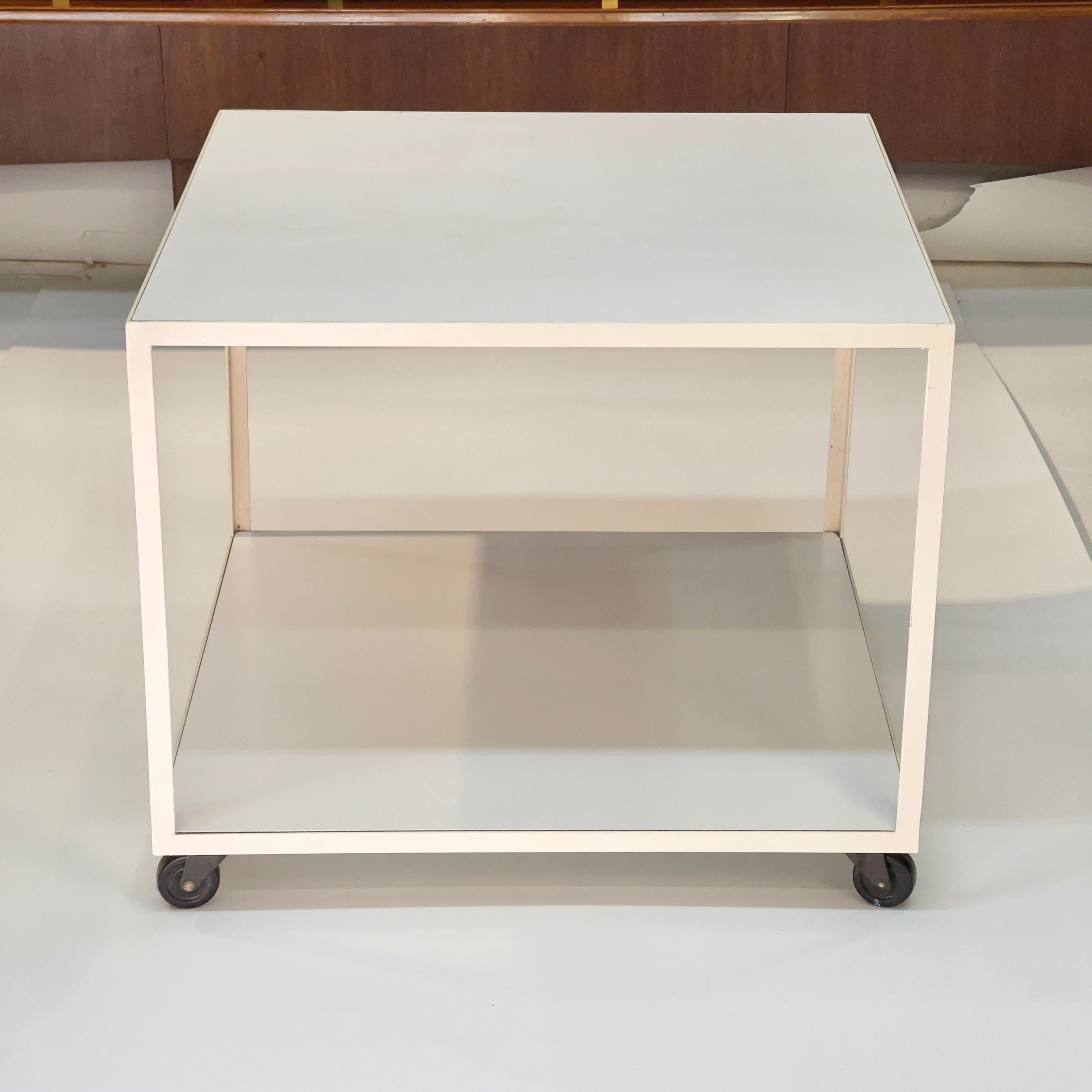 George Nelson für Herman Miller Modell 5153 Mobiler Tisch (Moderne der Mitte des Jahrhunderts) im Angebot