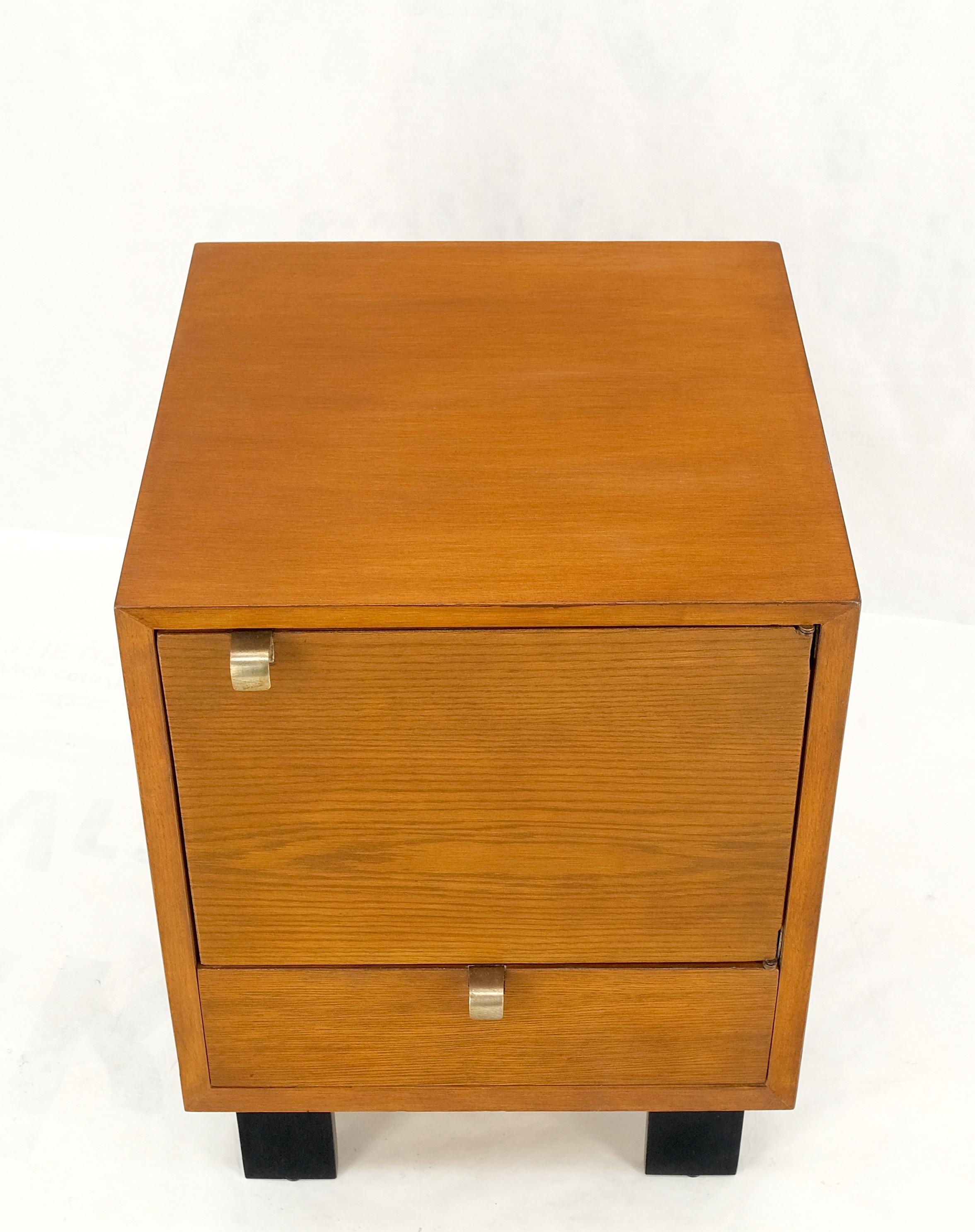 Oak George Nelson for Herman Miller One Door One Drawer Night Stand J Pulls Mint! For Sale