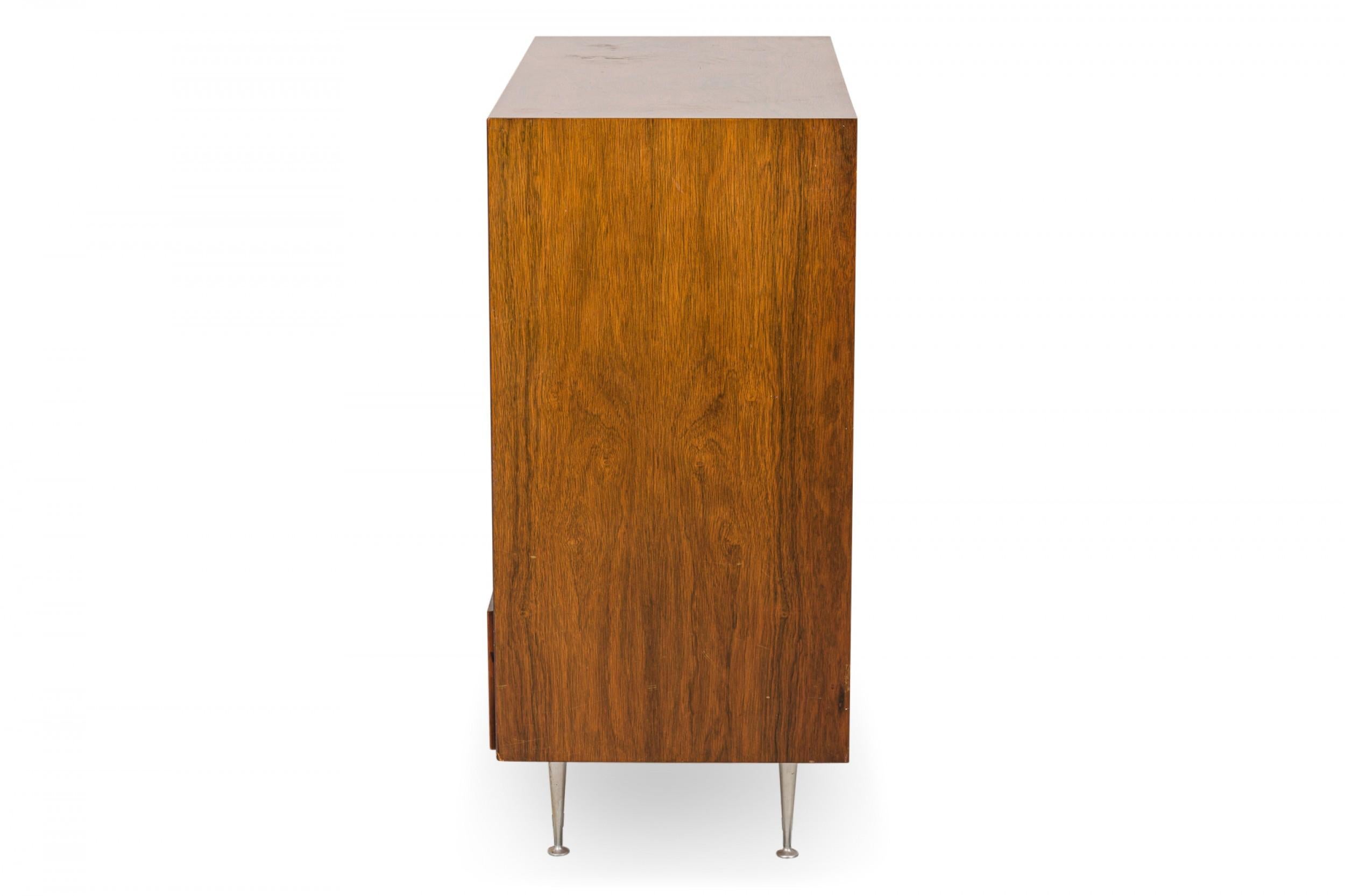 Mid-Century moderno George Nelson per Herman Miller Cassettiera a cinque cassetti con bordo sottile in legno di palissandro