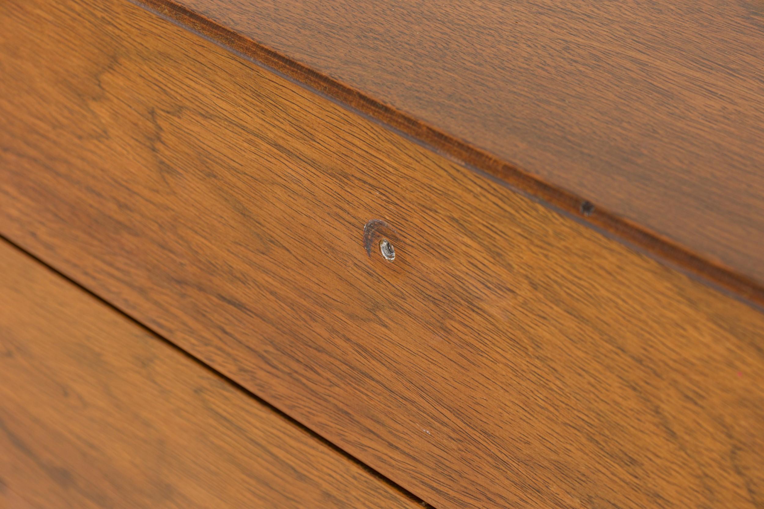 Americano George Nelson per Herman Miller Cassettiera a cinque cassetti con bordo sottile in legno di palissandro