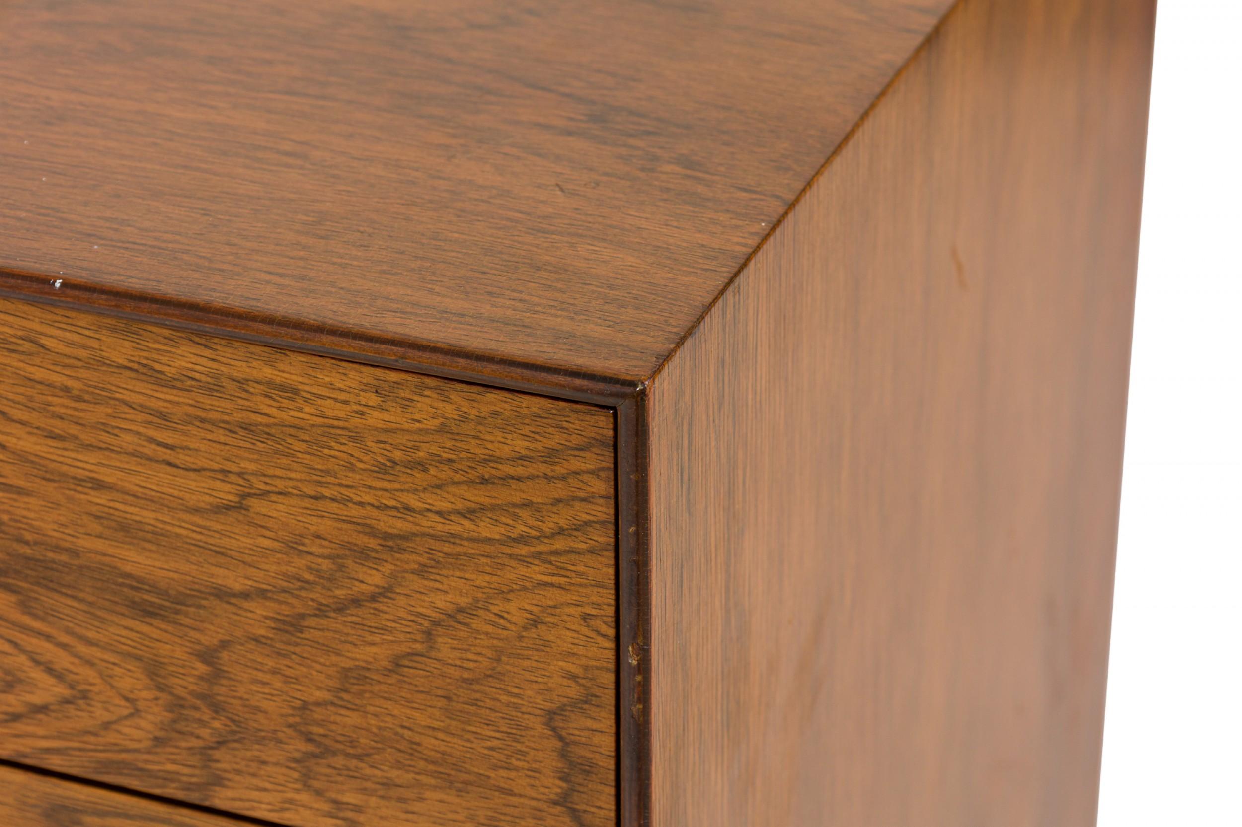 Cromo George Nelson per Herman Miller Cassettiera a cinque cassetti con bordo sottile in legno di palissandro