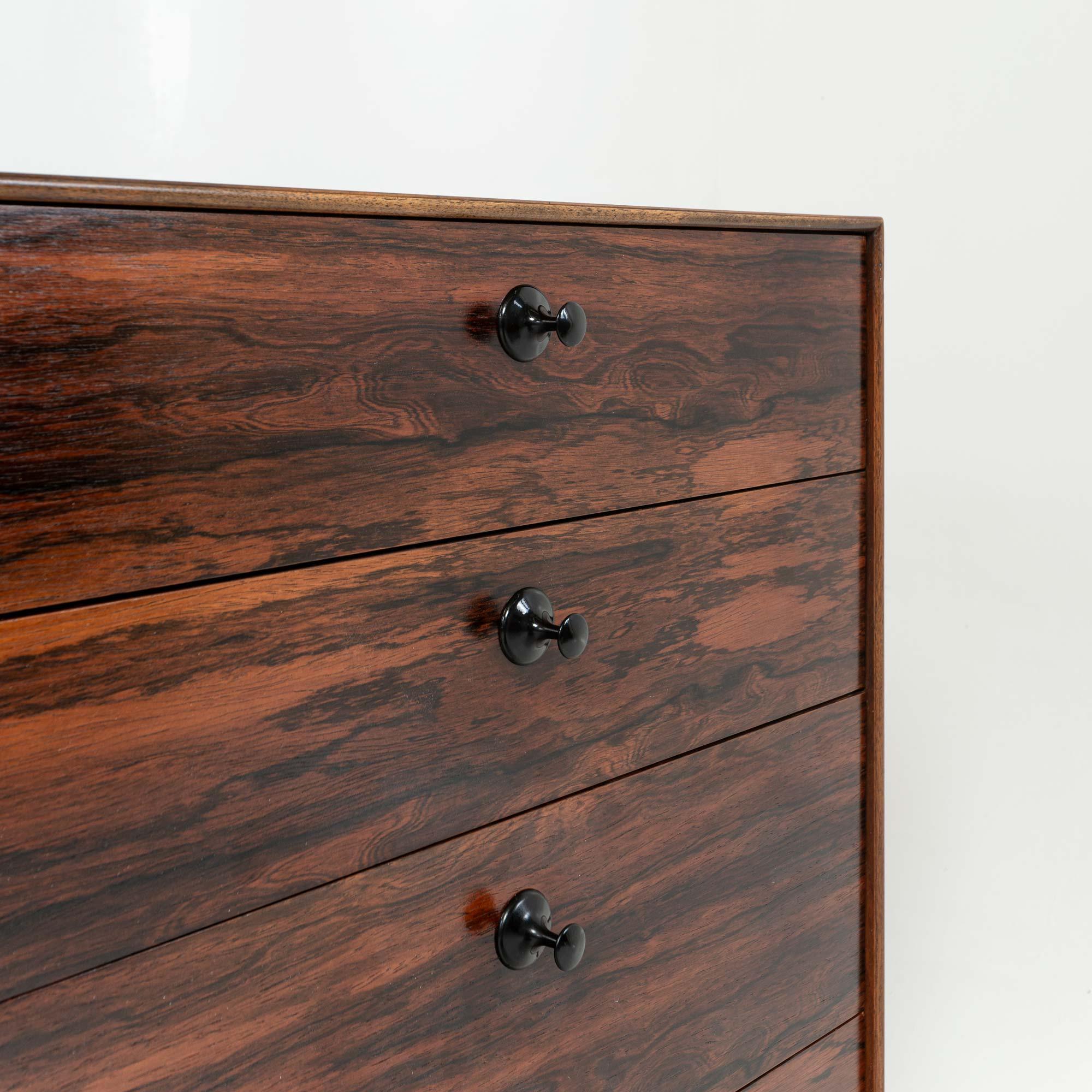 George Nelson para Herman Miller Credenza/armario de palisandro de la serie de bordes finos en venta 7