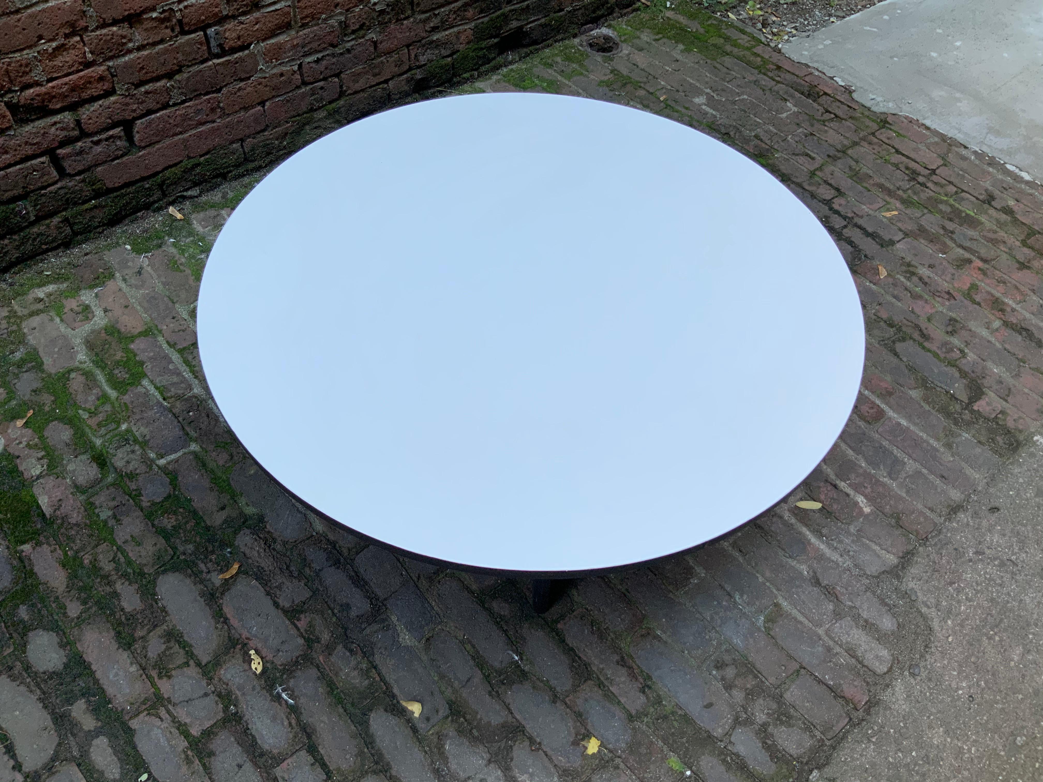 Mid-Century Modern George Nelson for Herman Miller Round Coffee Table