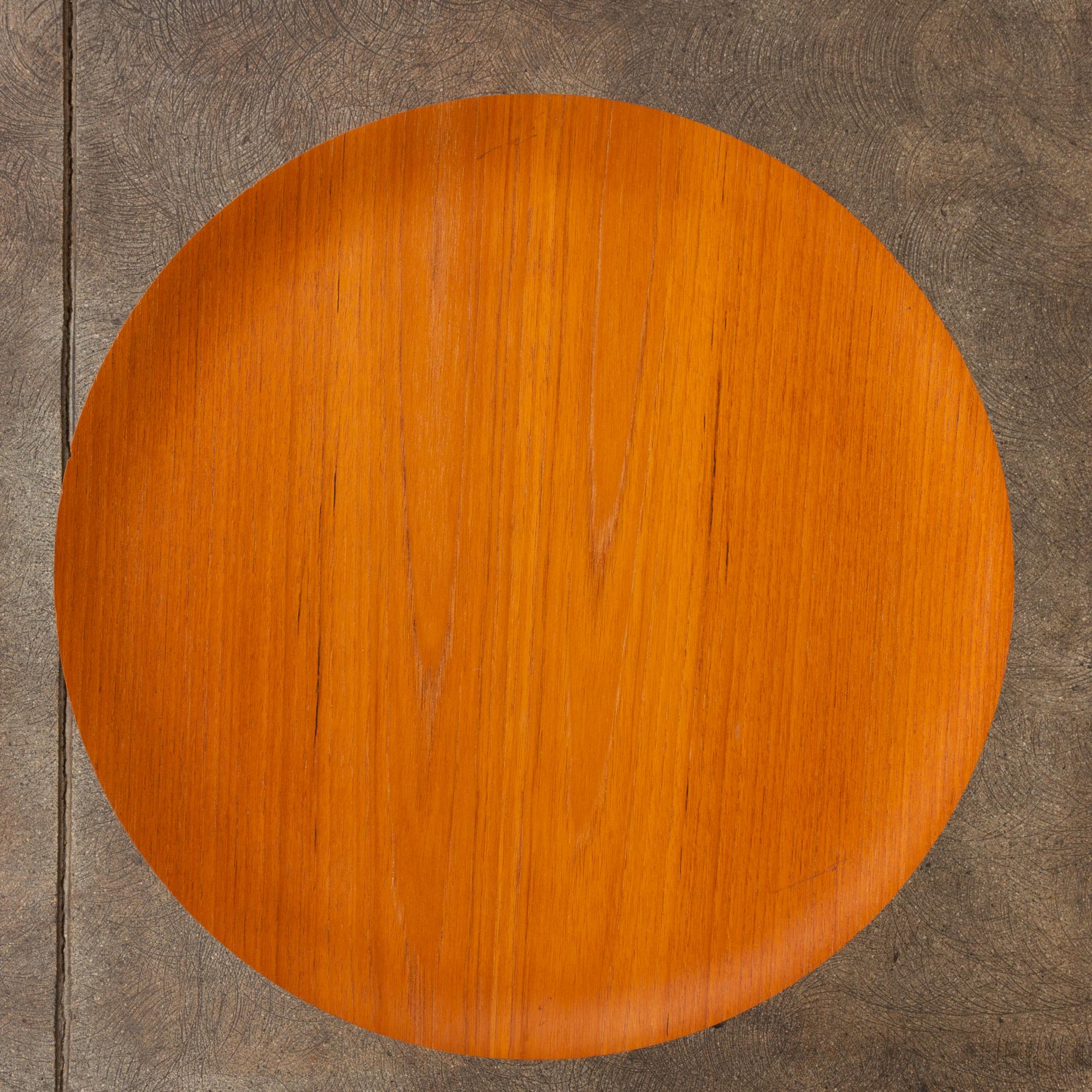 George Nelson for Herman Miller Round Side Table 1