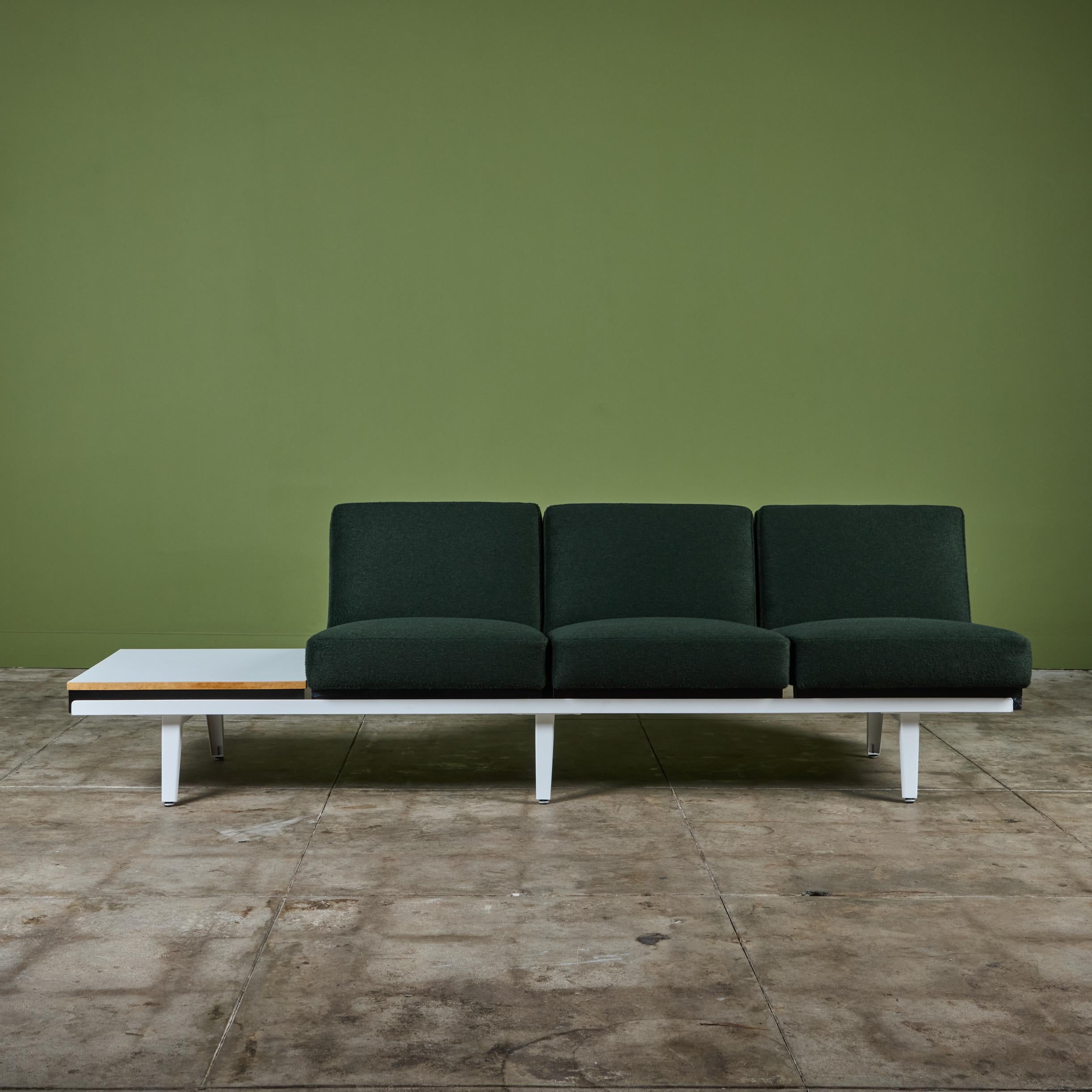 George Nelson para Herman Miller Sofá con estructura de acero Estadounidense en venta